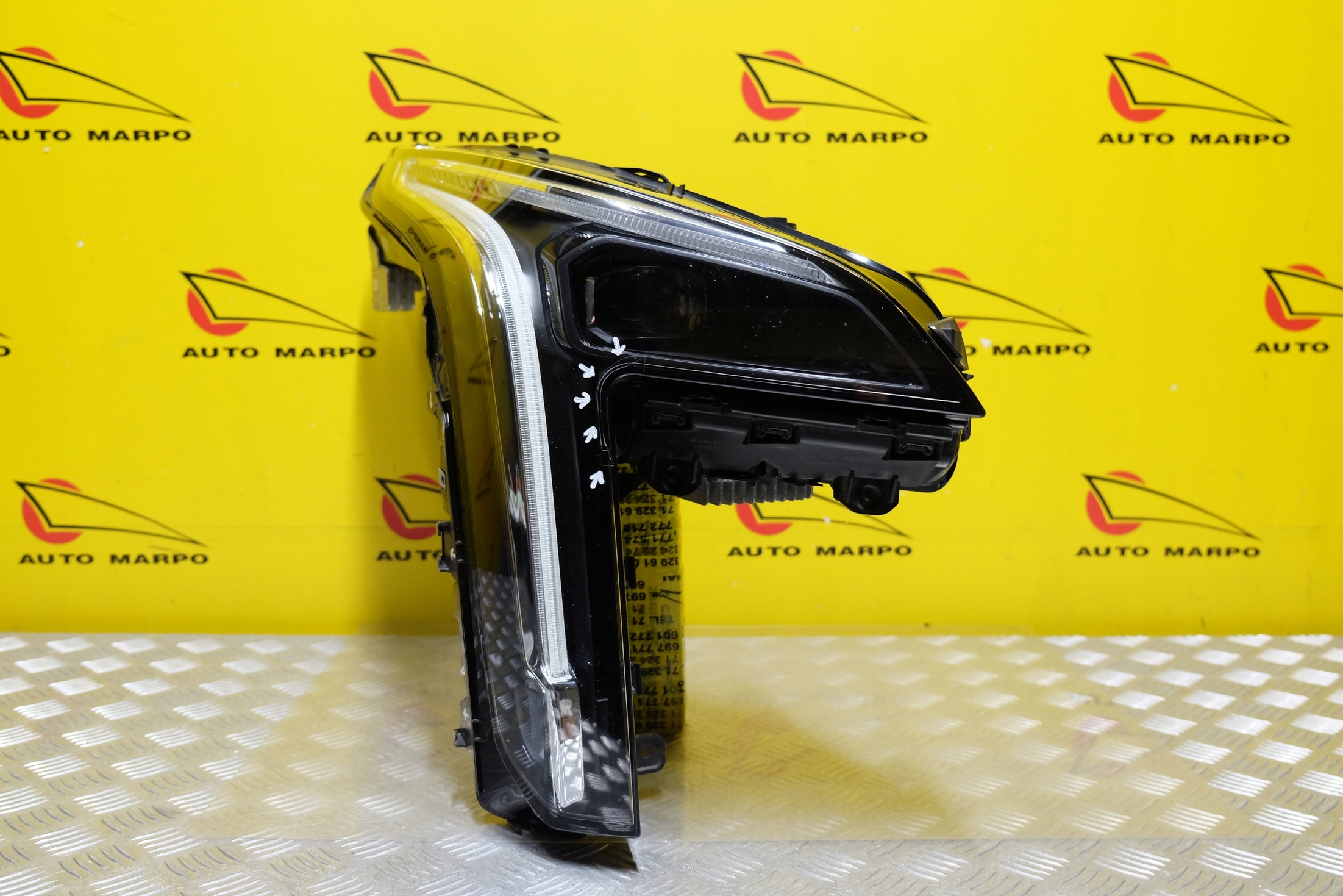 CADILLAC XT4 2019- REFLEKTOR LAMPA LED USA R USA Strona zabudowy prawa