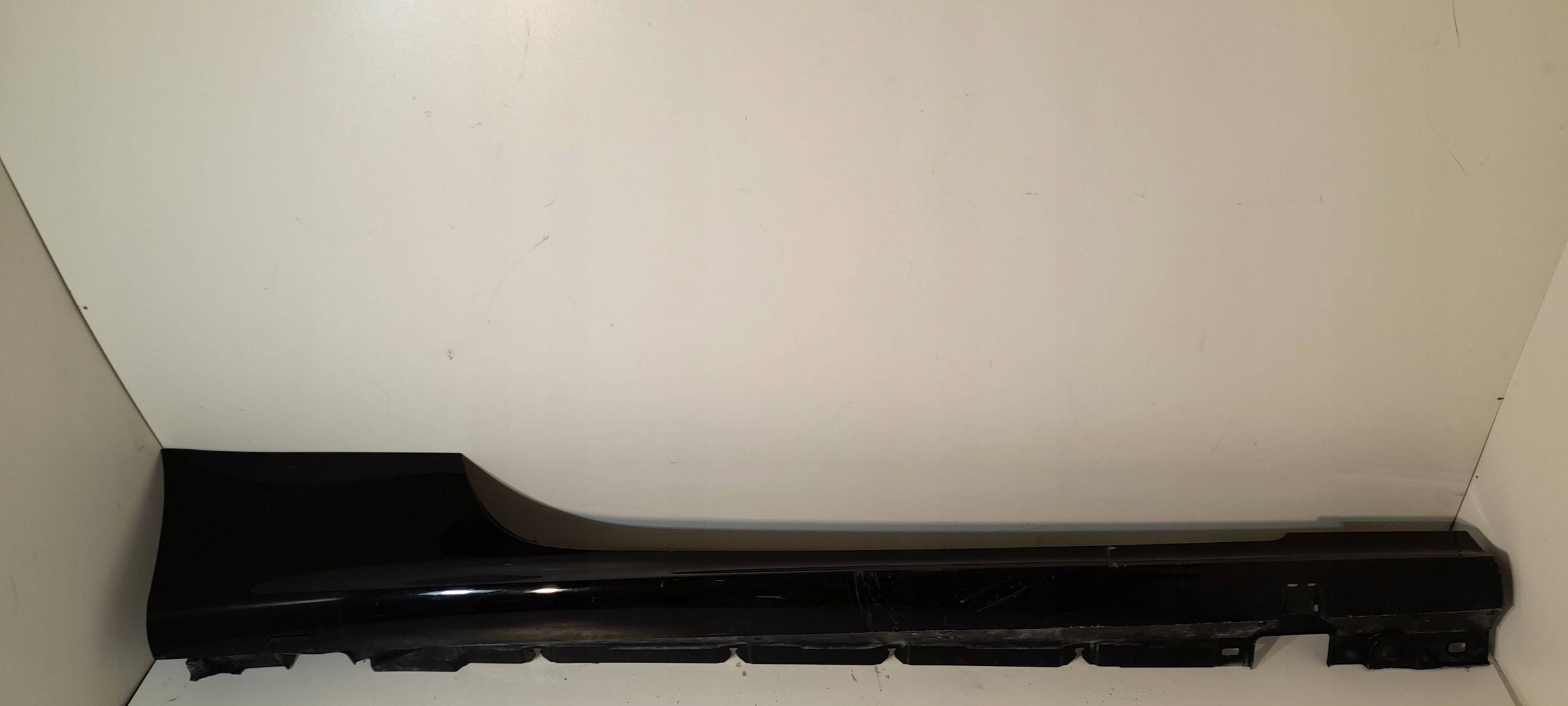 Mercedes-Benz E W238 cap threshold right A2386907302 (MR48)