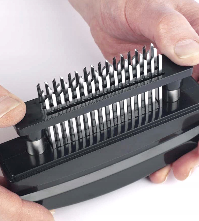 DUŻY NAKŁUWACZ ZMIĘKCZACZ DO MIĘSA ROZBIJACZ XL Materiał części roboczej stal nierdzewna