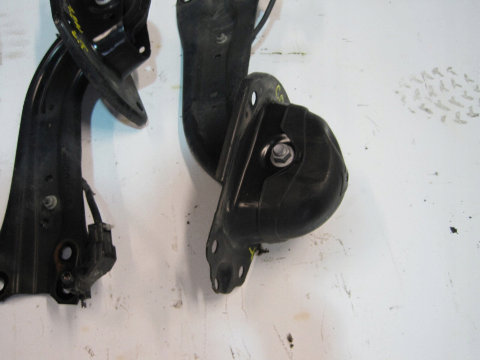 Querlenker Querlenker hinten heck TOYOTA COROLLA E21 1,8HYBR
