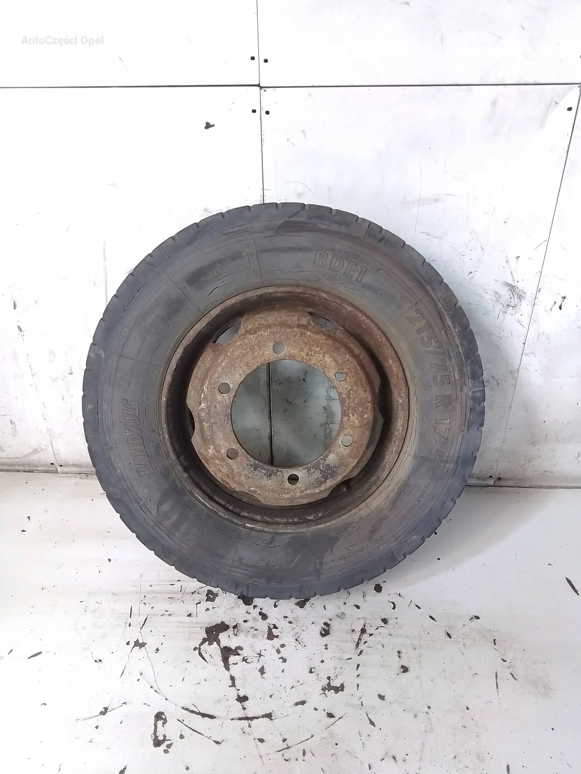 Renault MIDLUM FELGA OPONA R17.5 17.5X6 OS131 6X205 215/75