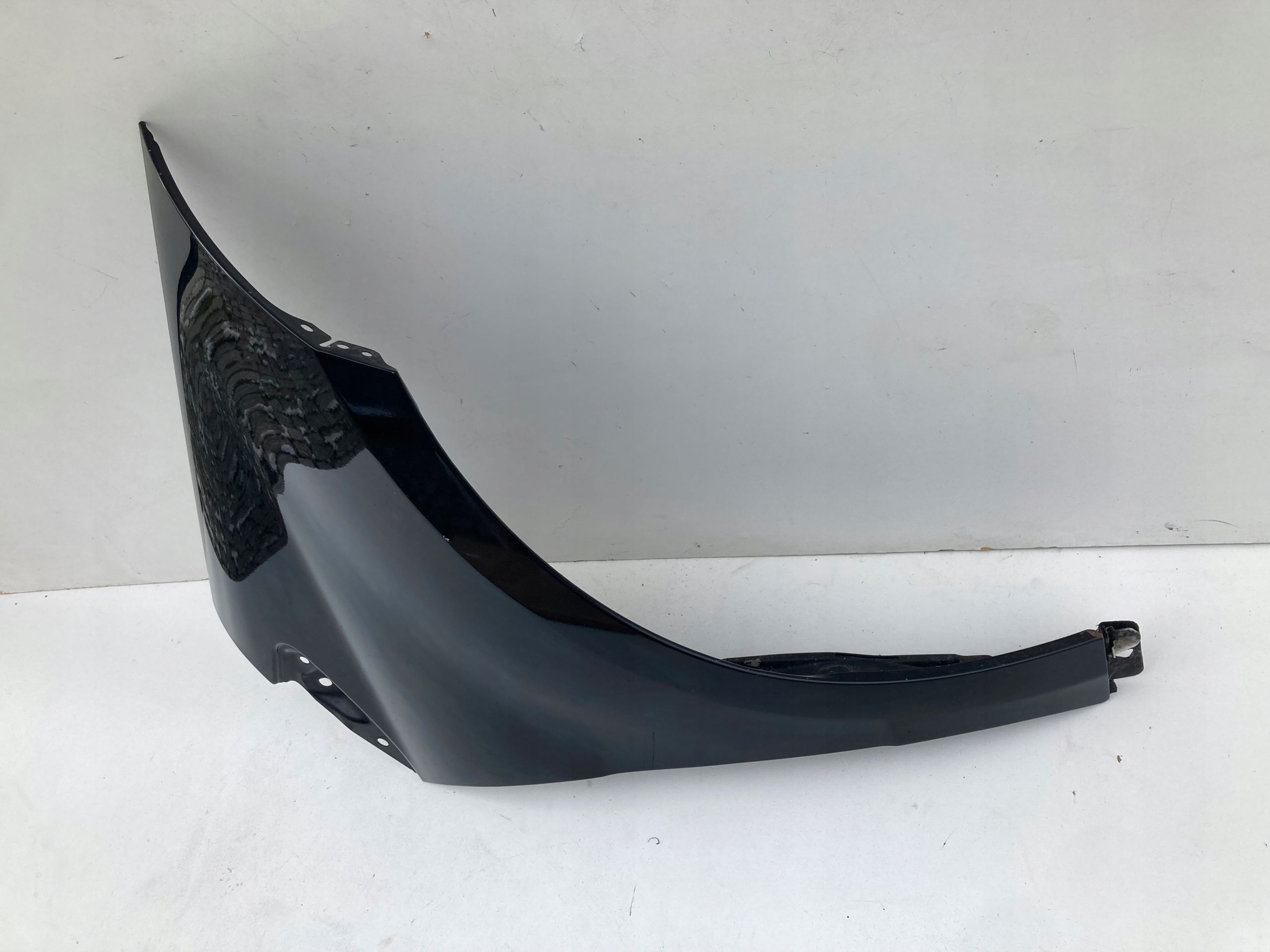 fender right front Mercedes A W169 696 04-08r.