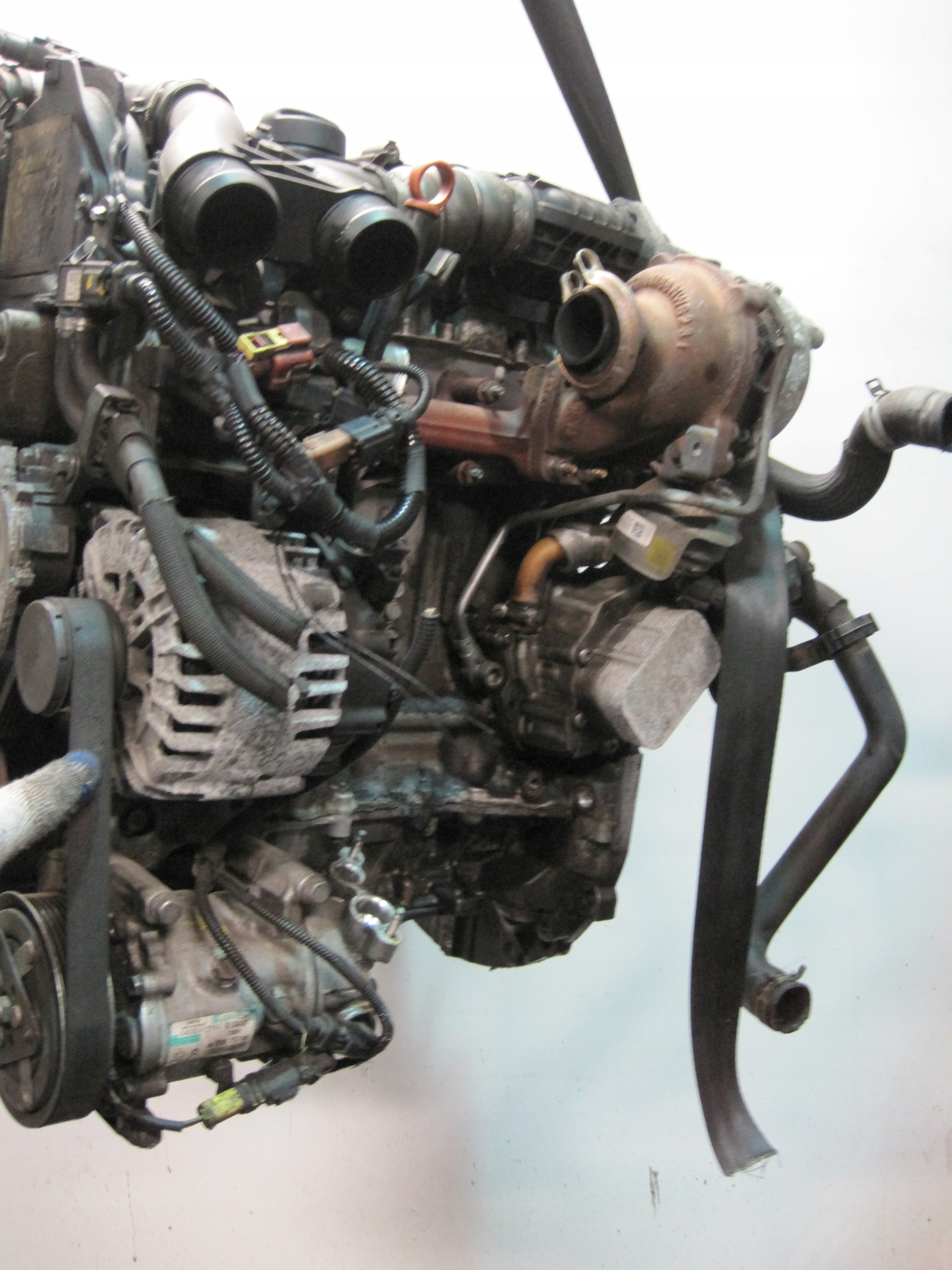engine MOTOR complete PEUGEOT 3008 and 1.6 HDI 9H05 10JBER