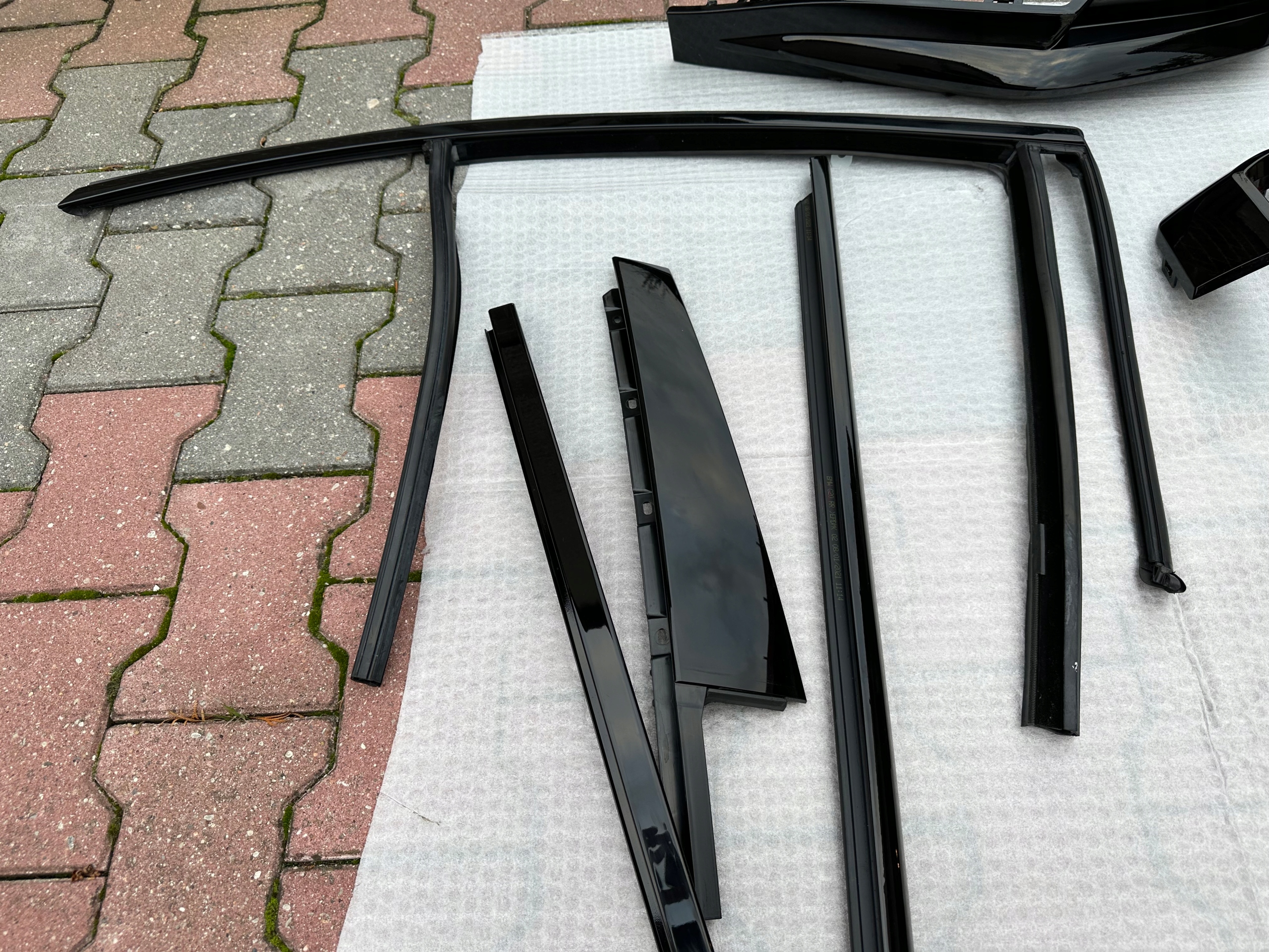 BMW 3 G20 M3 планки двери рамка стекла SHADOW LINE