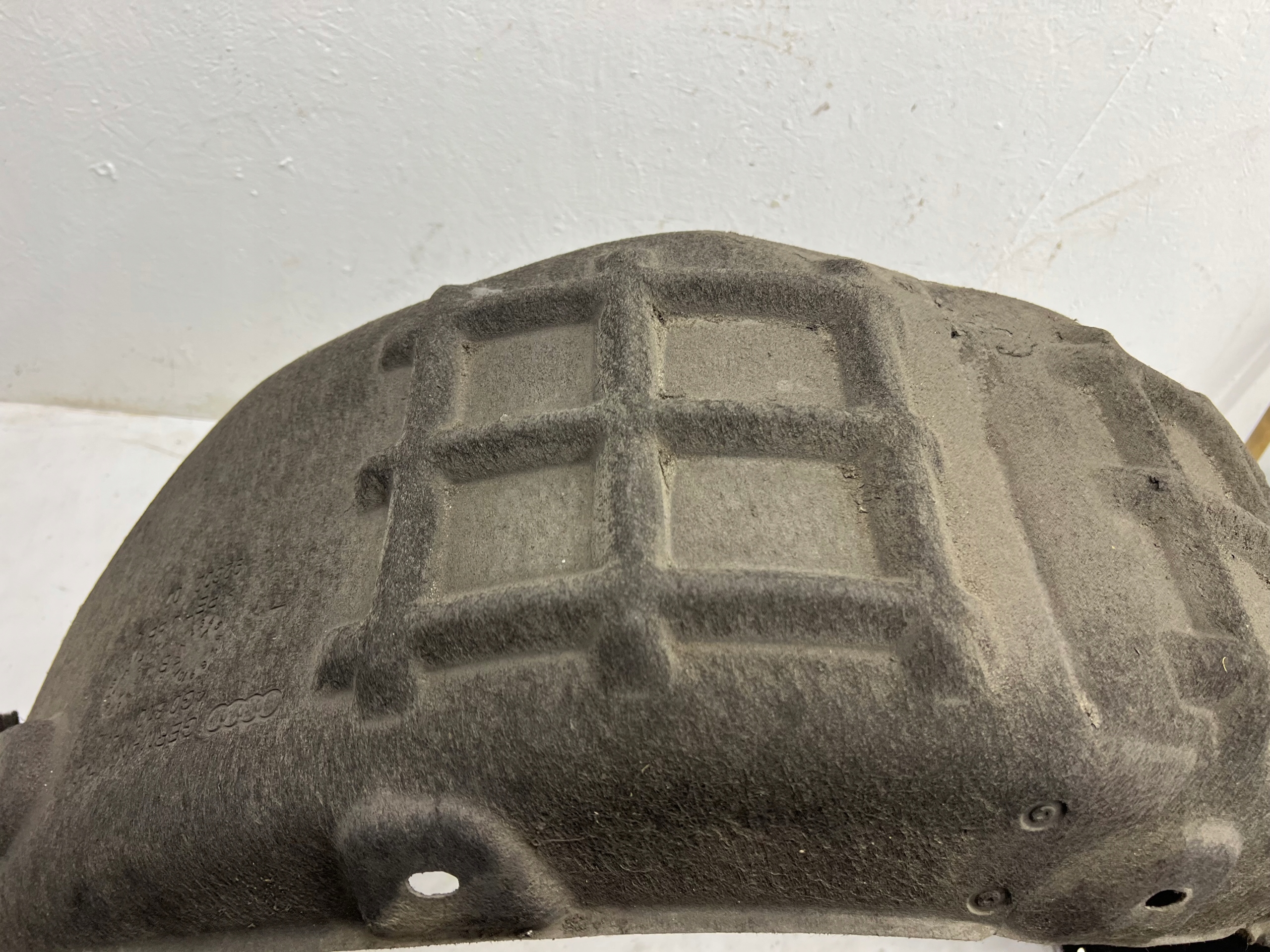 mudguard left left rear. left rear part AUDI A6 C7 4G 4G0810171A