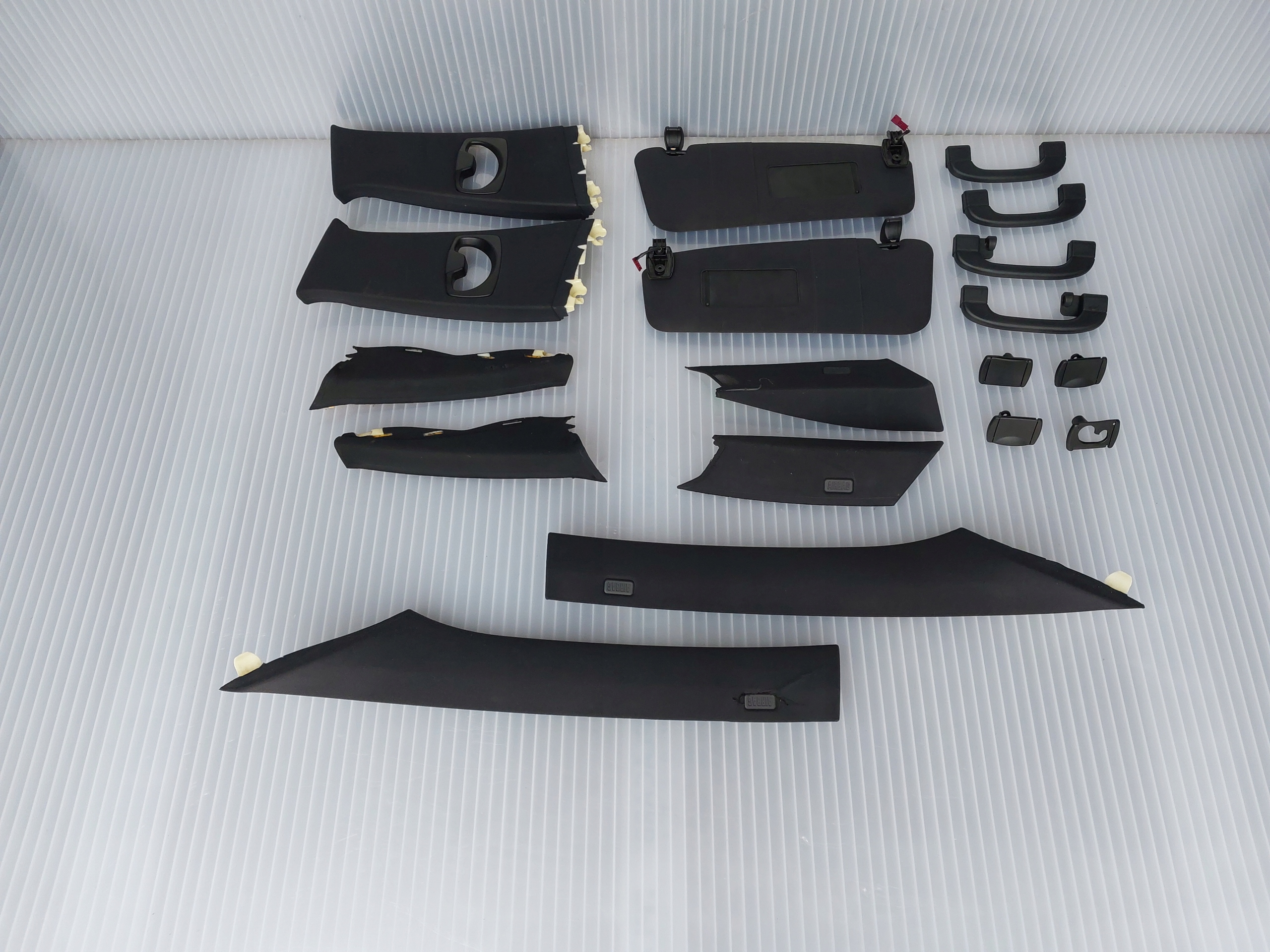 BMW E61 podsufitka M PAKIET komplet OE Numer katalogowy części BMW E61 PODSUFITKA M PAKIET  BMW OE