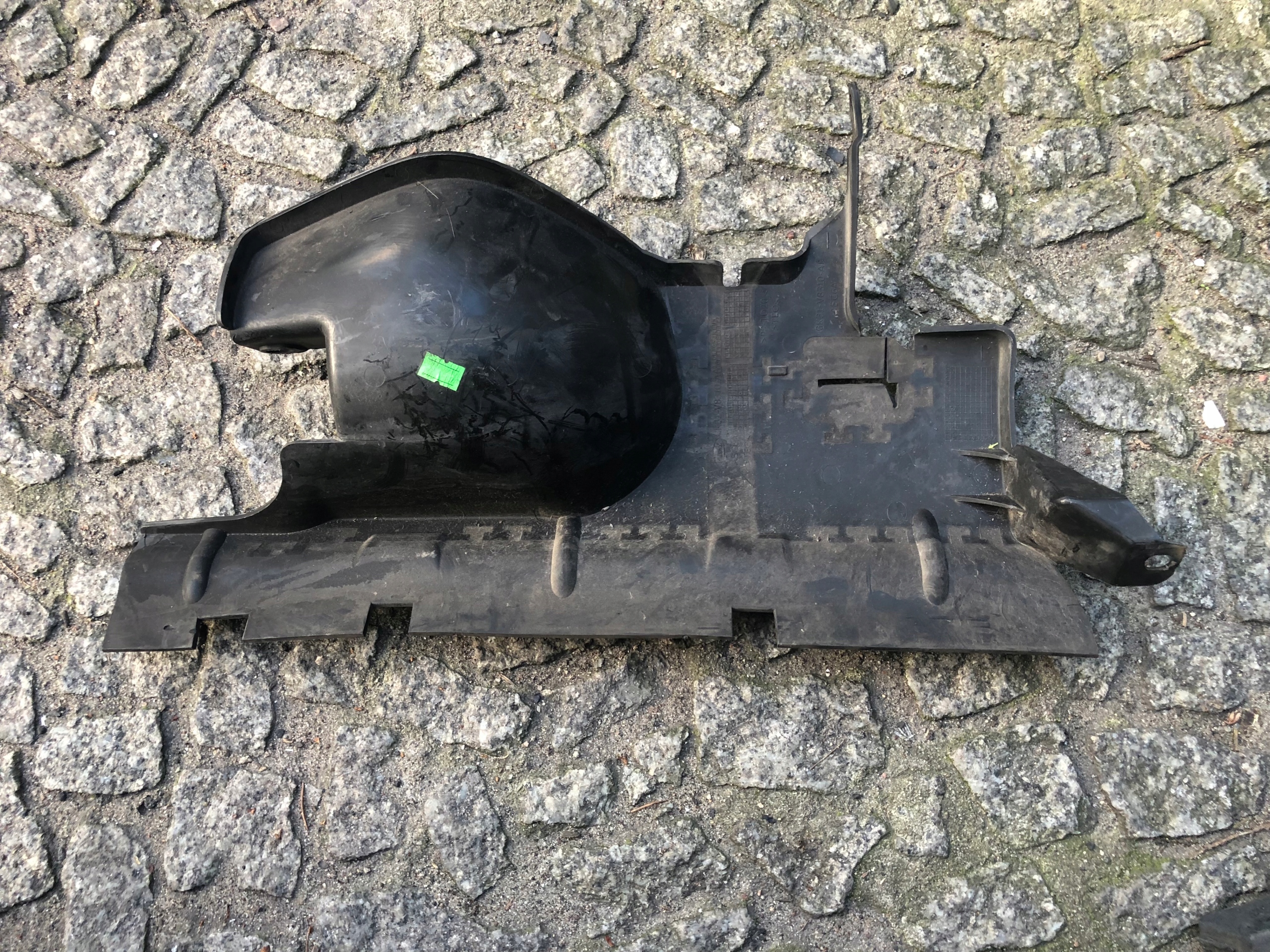 KIEROWNICA POWIETRZA PRAWA FORD TRANSIT MK8 GK31