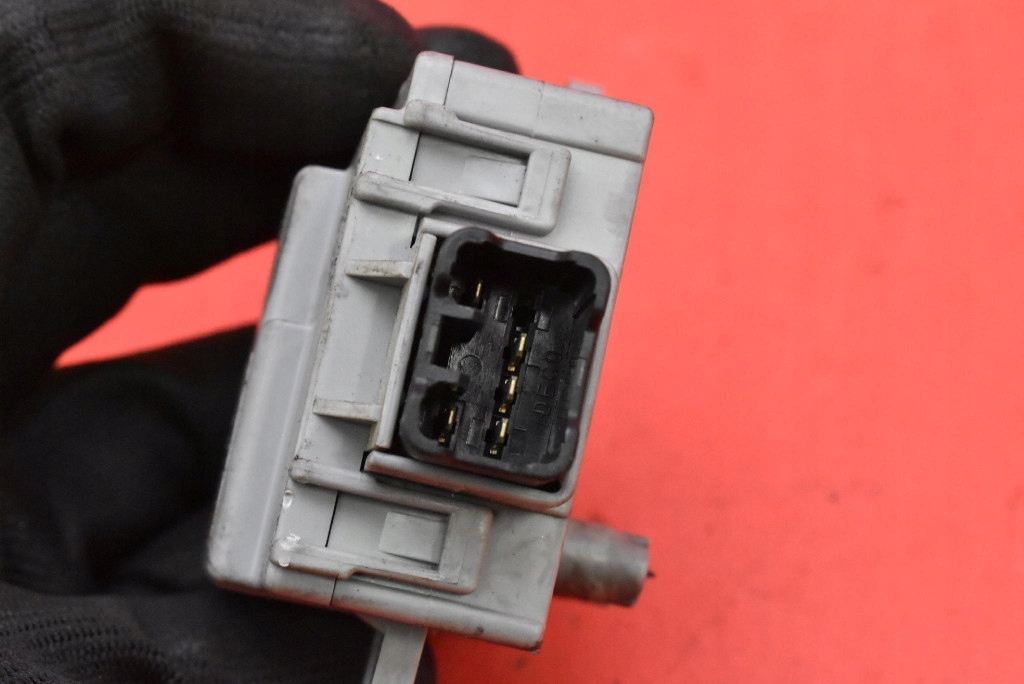 control unit module JONIZATOR air 1032817-00-A TESLA MODEL S LIFT 16-21