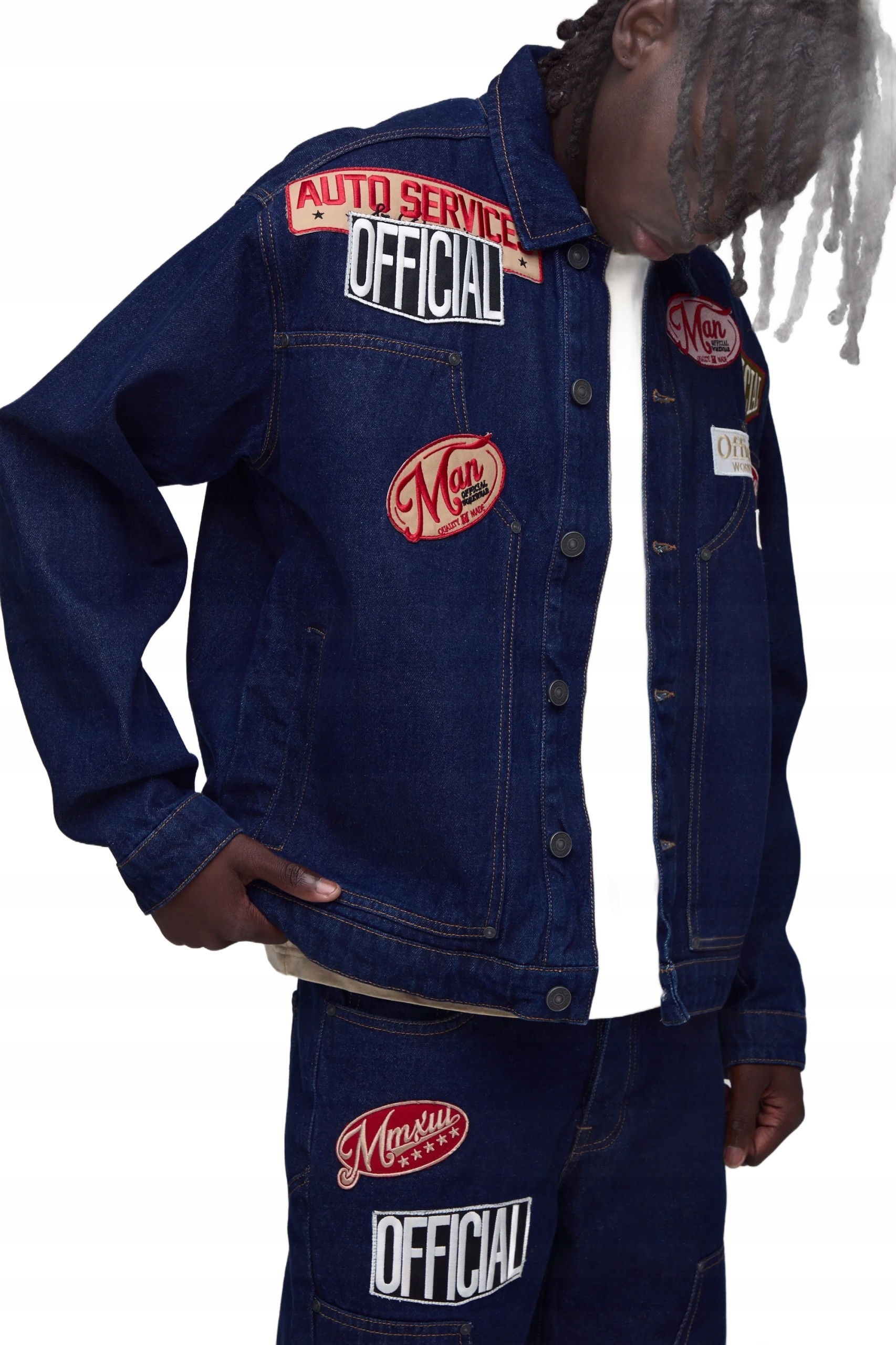 Boohooman Pánská Džínová Bunda S Nášivkami V Tmavě Modré Barvě Z3A