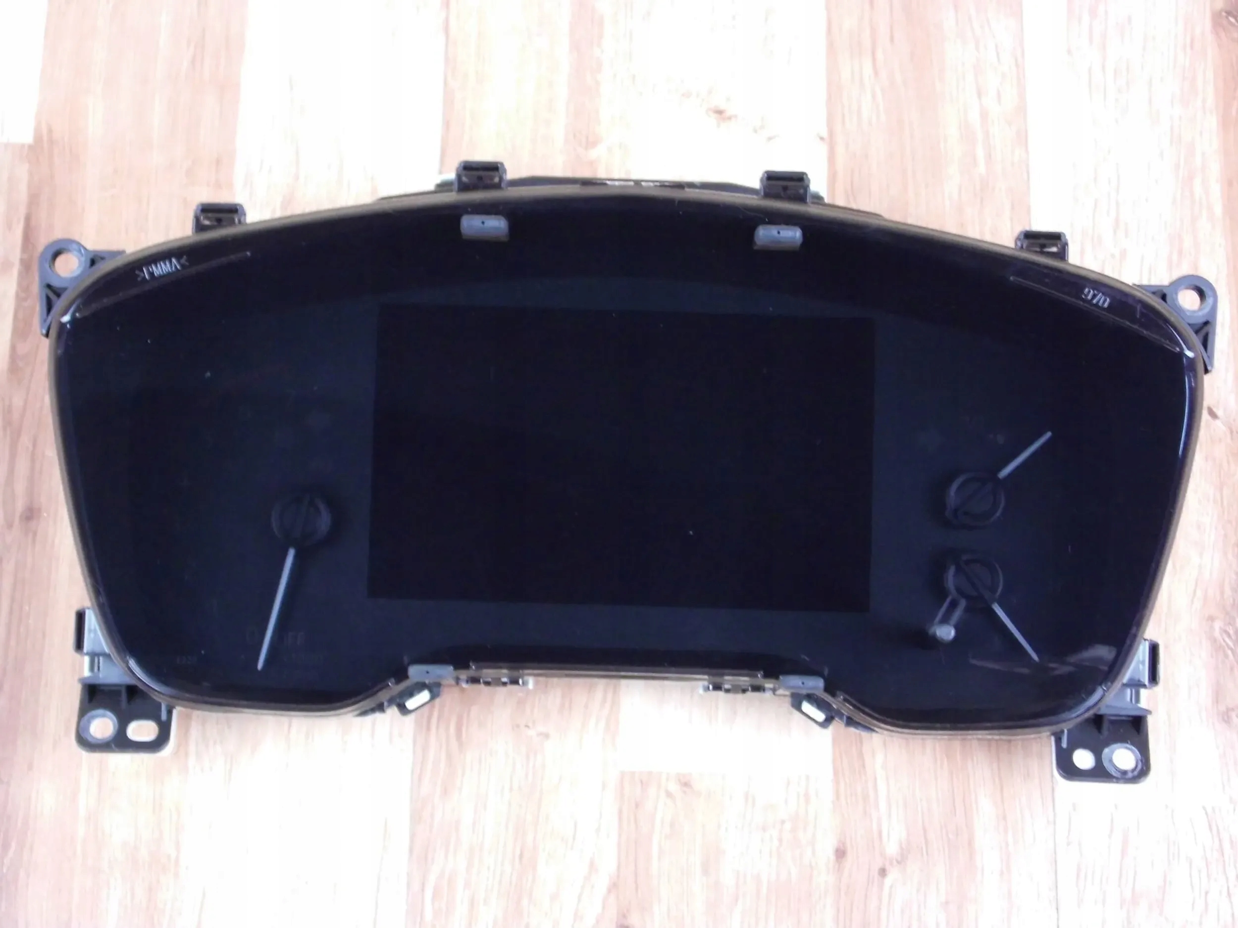 Toyota Corolla E21 1.8 HYBRID dials 83800