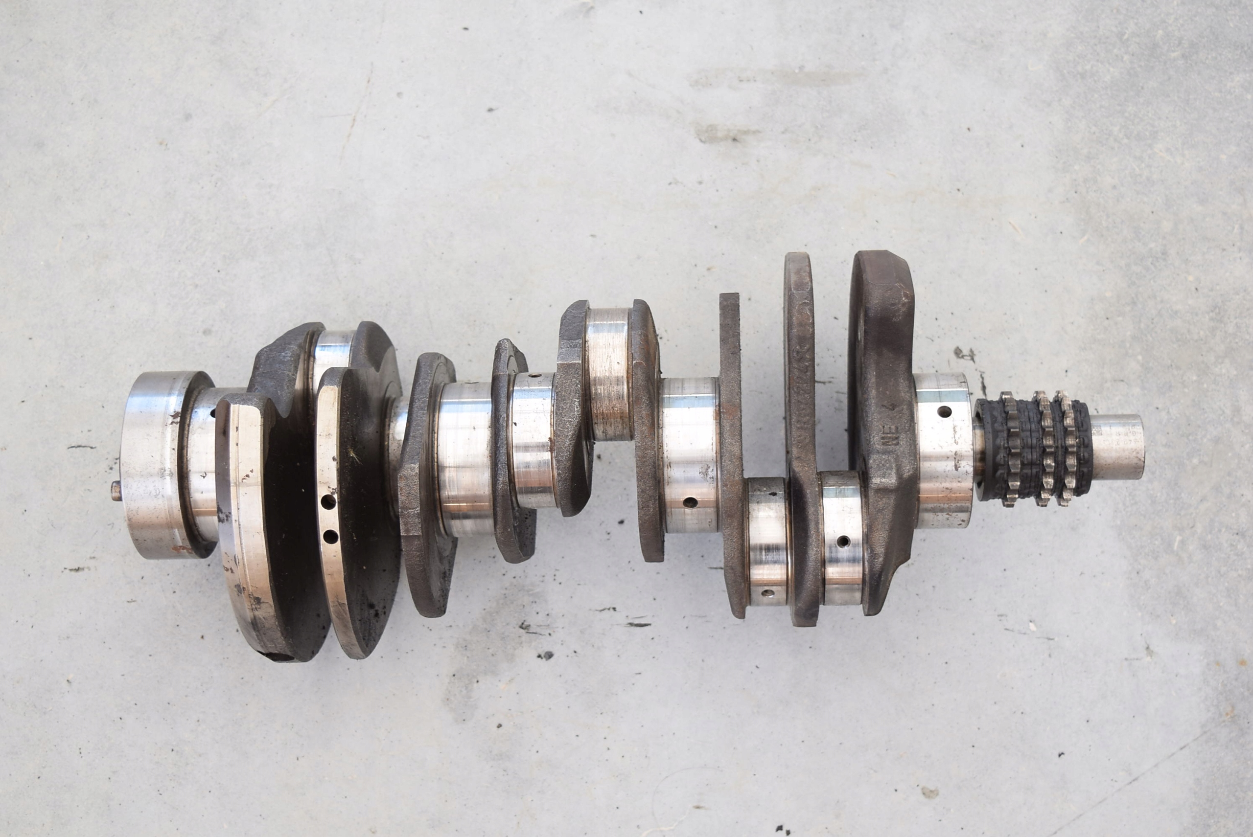 MERCEDES W211 WAŁ KORBOWY 3.0 CDI OM642