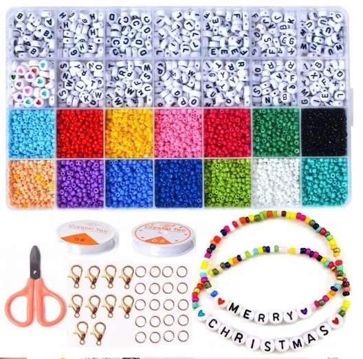 НАБОР ДЛЯ СЪЕМКИ БУКВЫ БРАСЛЕТЫ БУСЫ