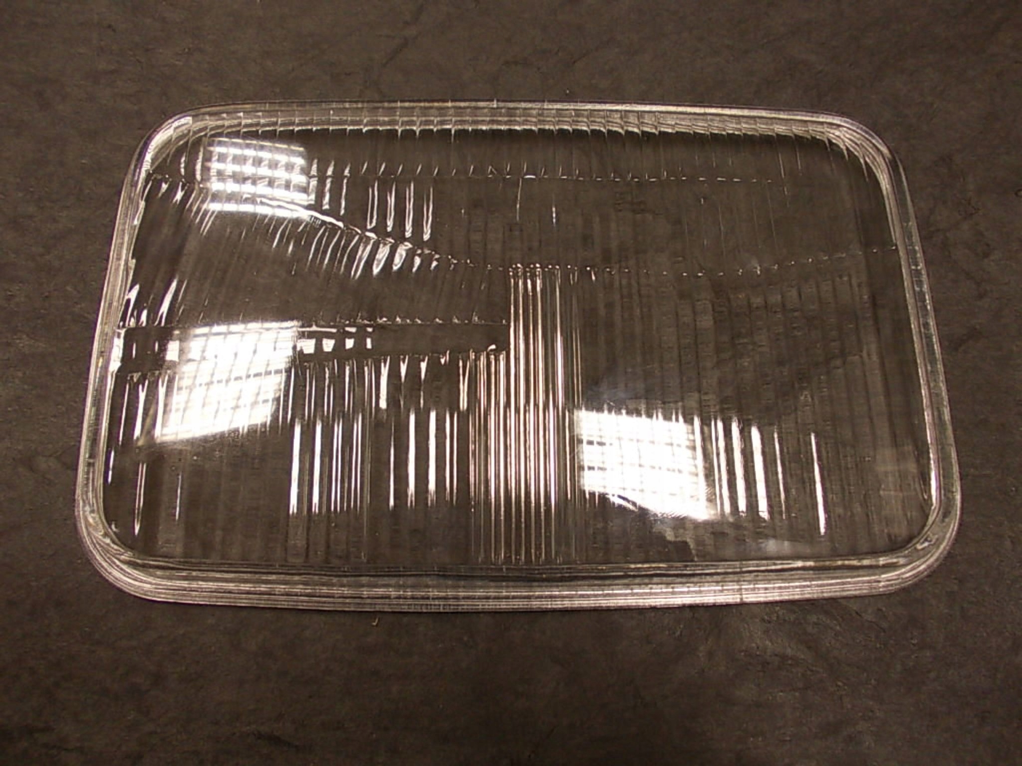 SZKLO REFLEKTORA MAN