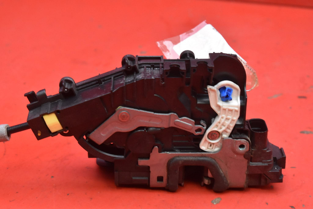 lock door right front front EU A2220063999 MERCEDES E-KLASA W213 16-21