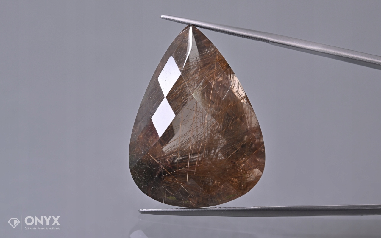 Křemen s rutilem fasetovaná slza 32,5x24 mm