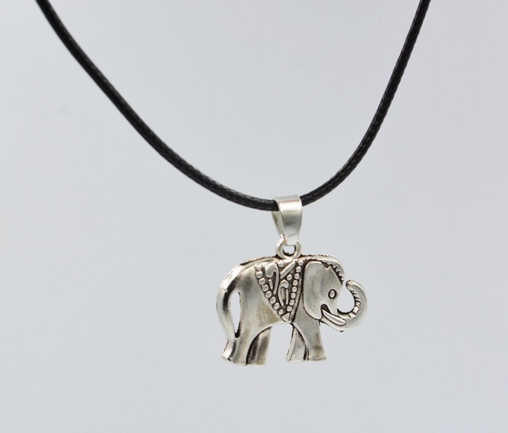 

Wisiorek z zawieszką Słoń