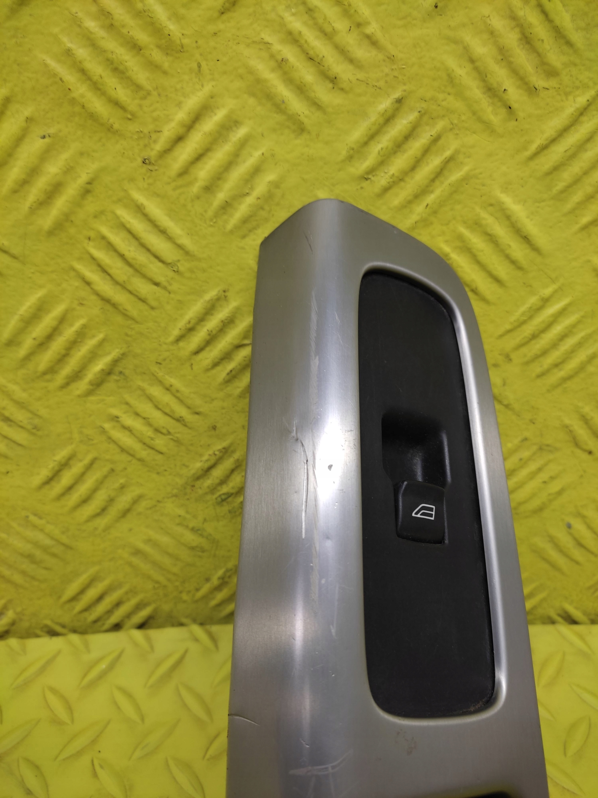 VOLVO V50 window control switch 30774162