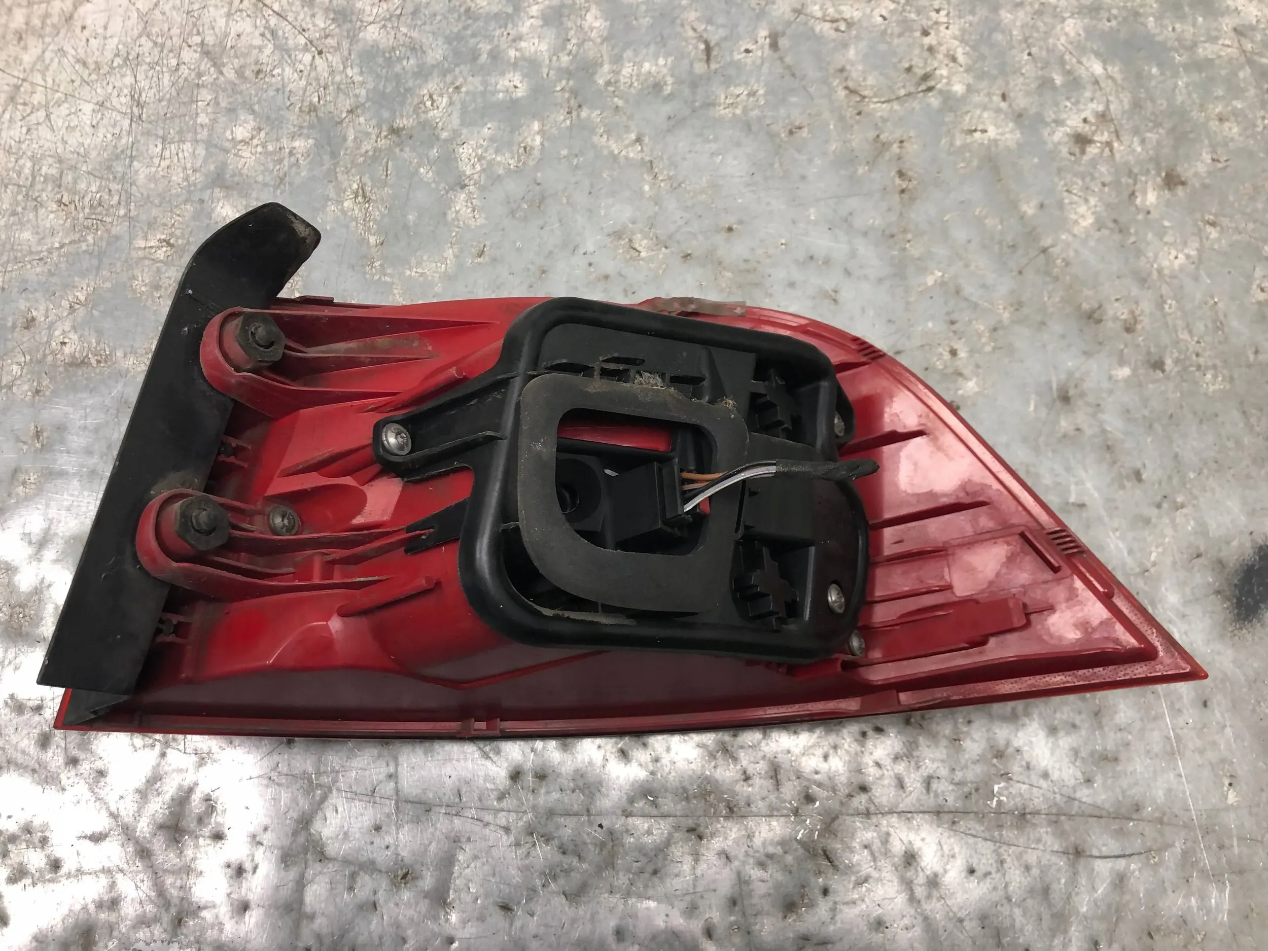 light left rear part VW PASSAT B7 KOMBI 3AF945095E