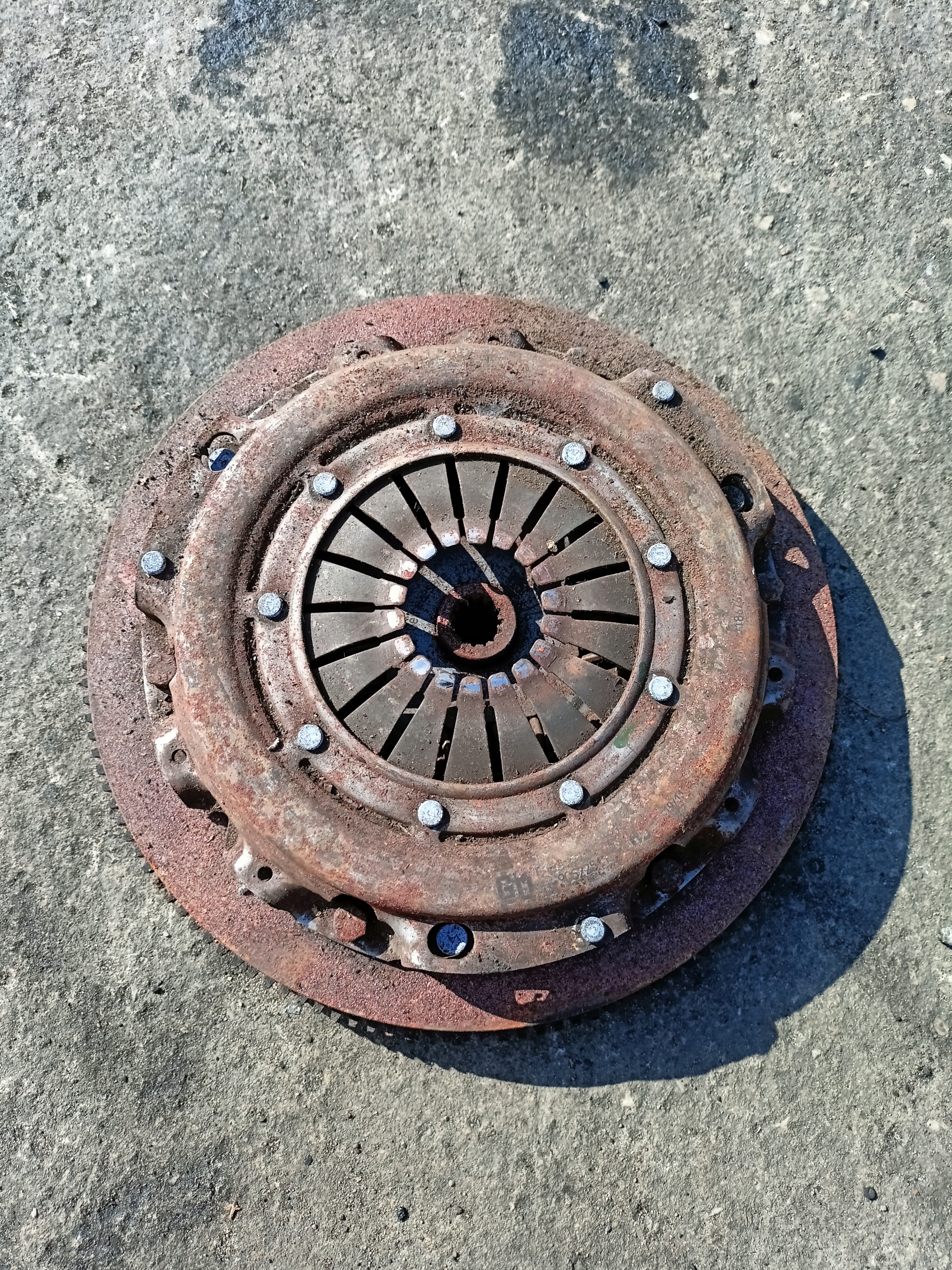 Сцепление в сборе OPEL CORSA D 1.2 1.4 R90232334