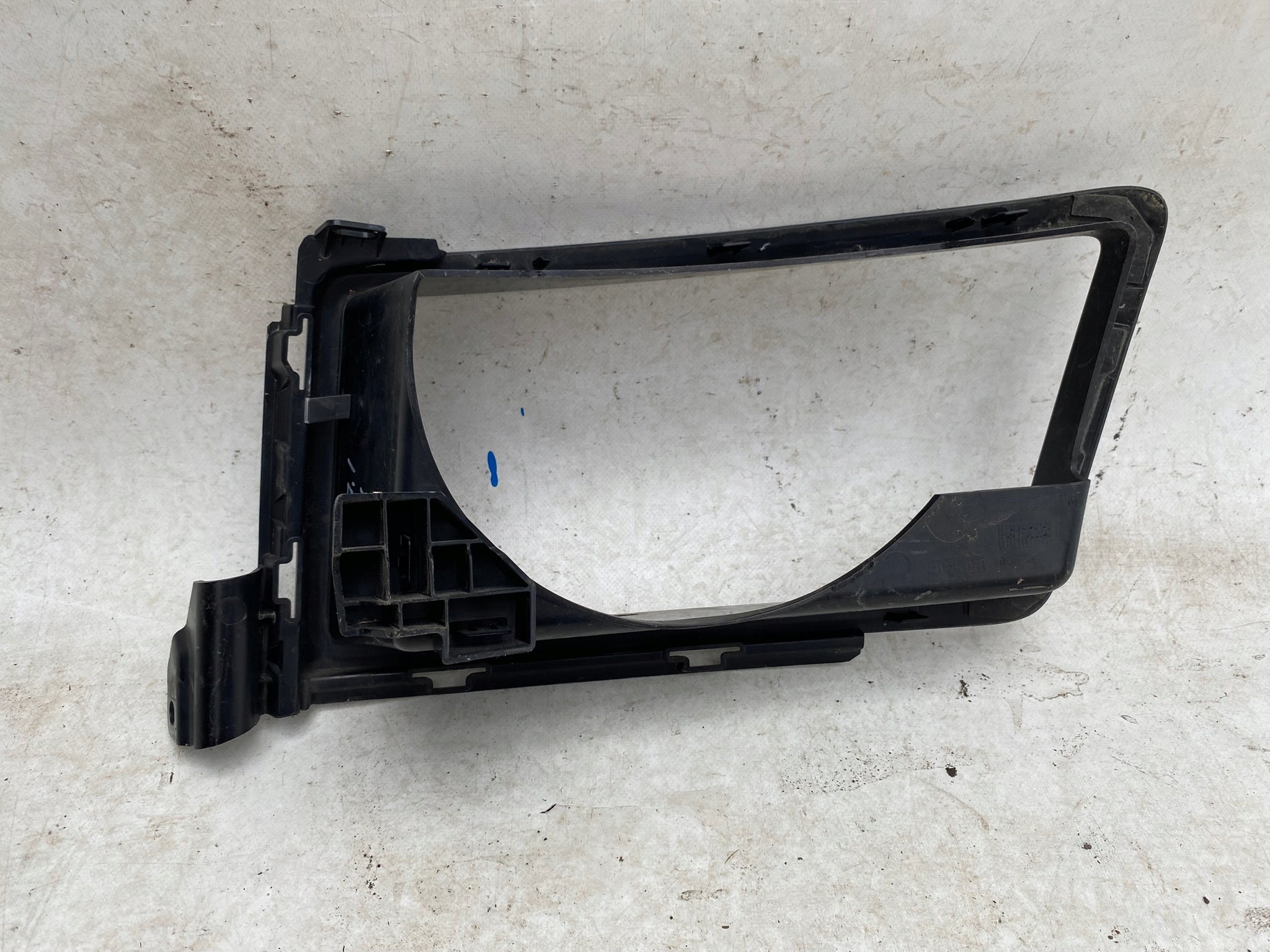 LAND ROVER DEFENDER 2 II L663 moulding cover lights right front L8B2-13C024