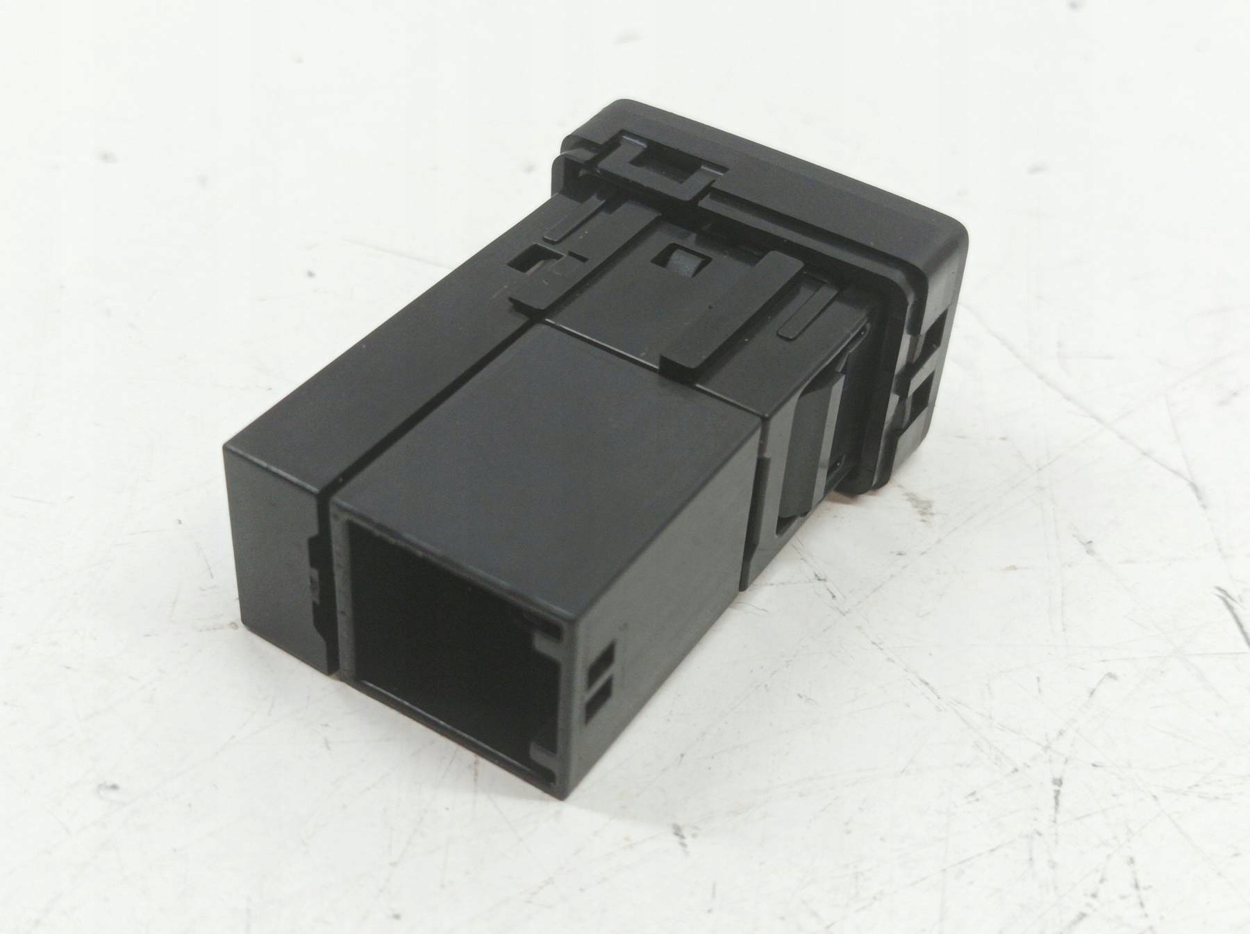 Adattatore USB AUX 86190-48030 Lexus NX e (2014- 2021 )