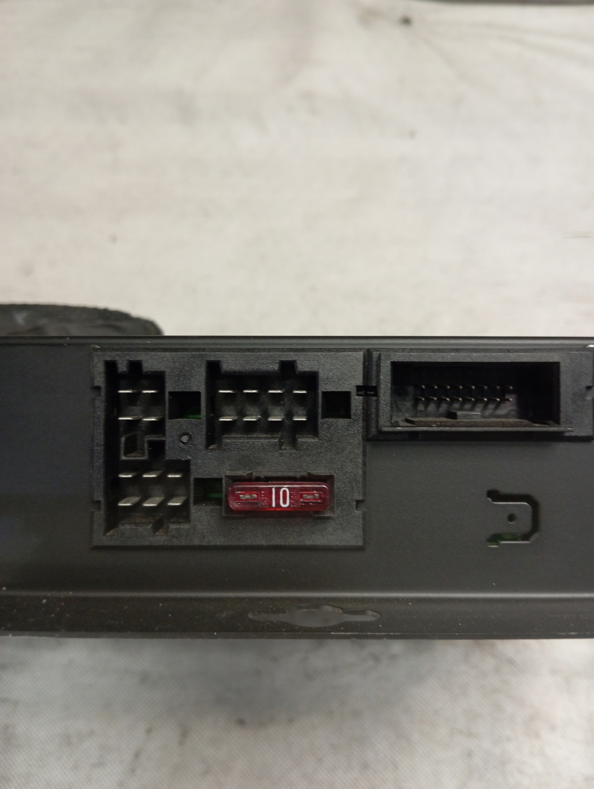 amplifier AUDIO VOLVO 7607005301