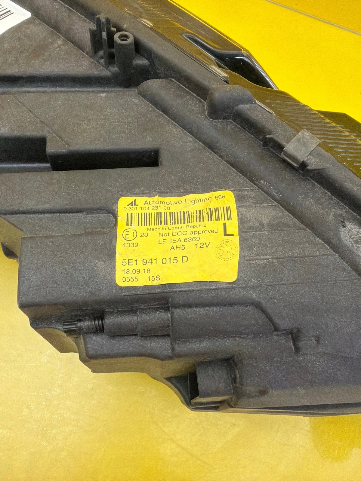 light left front Skoda Octavia 3 Full Led 5E1941015D