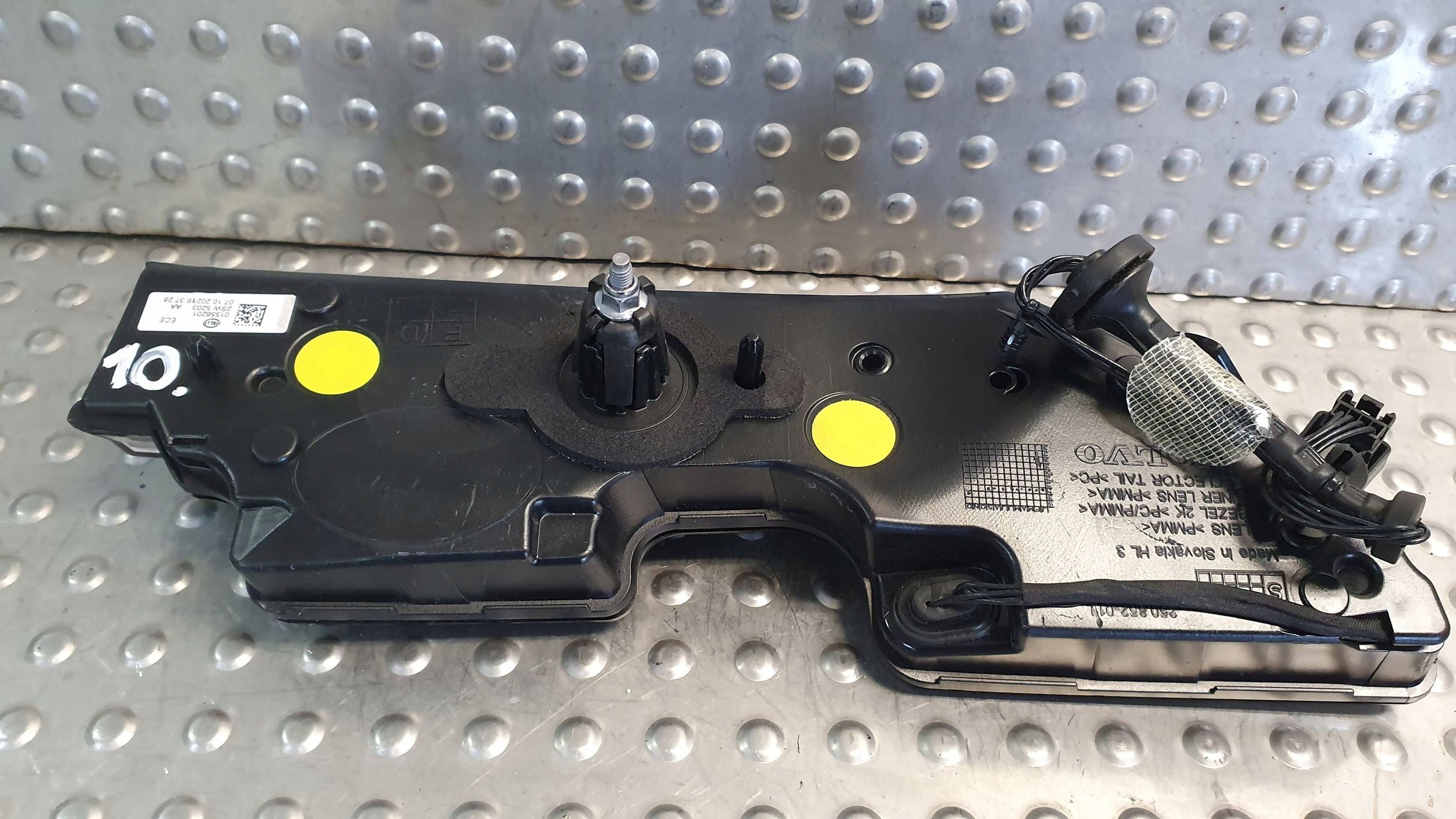 light rear part left VOLVO C40 to the bonnet 21- 32365672