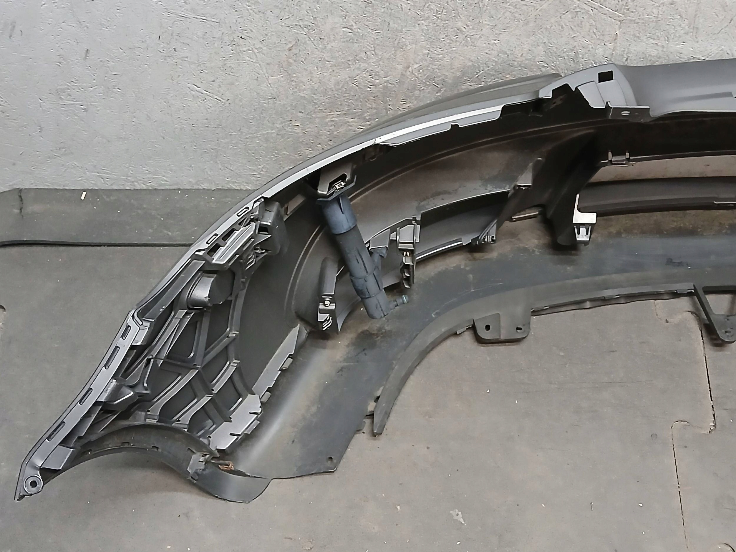 bumper front VW GOLF V 5 plus + 5M0