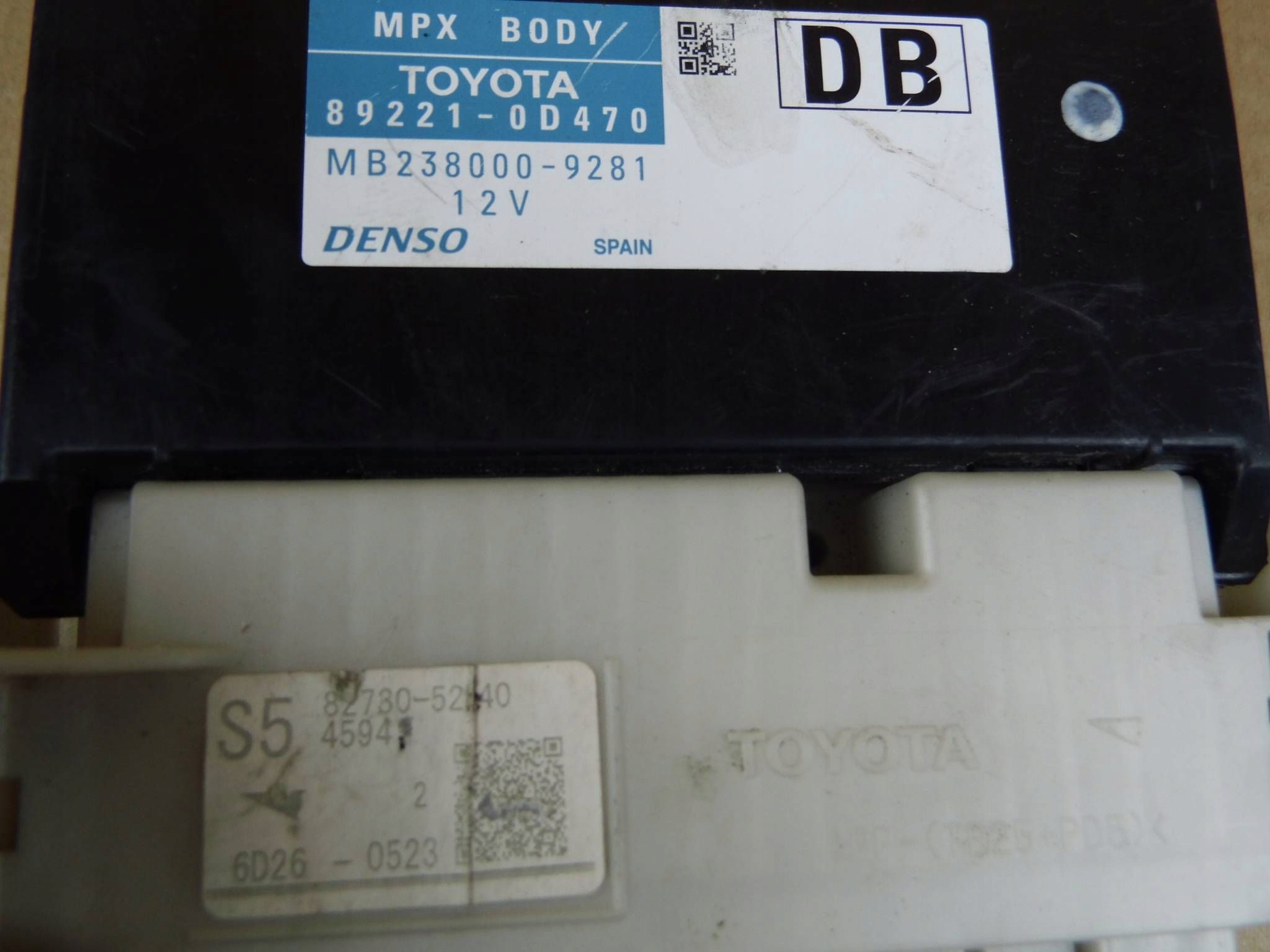 Toyota Yaris III module computer control unit komfortu MPX BODY 89221-0D470