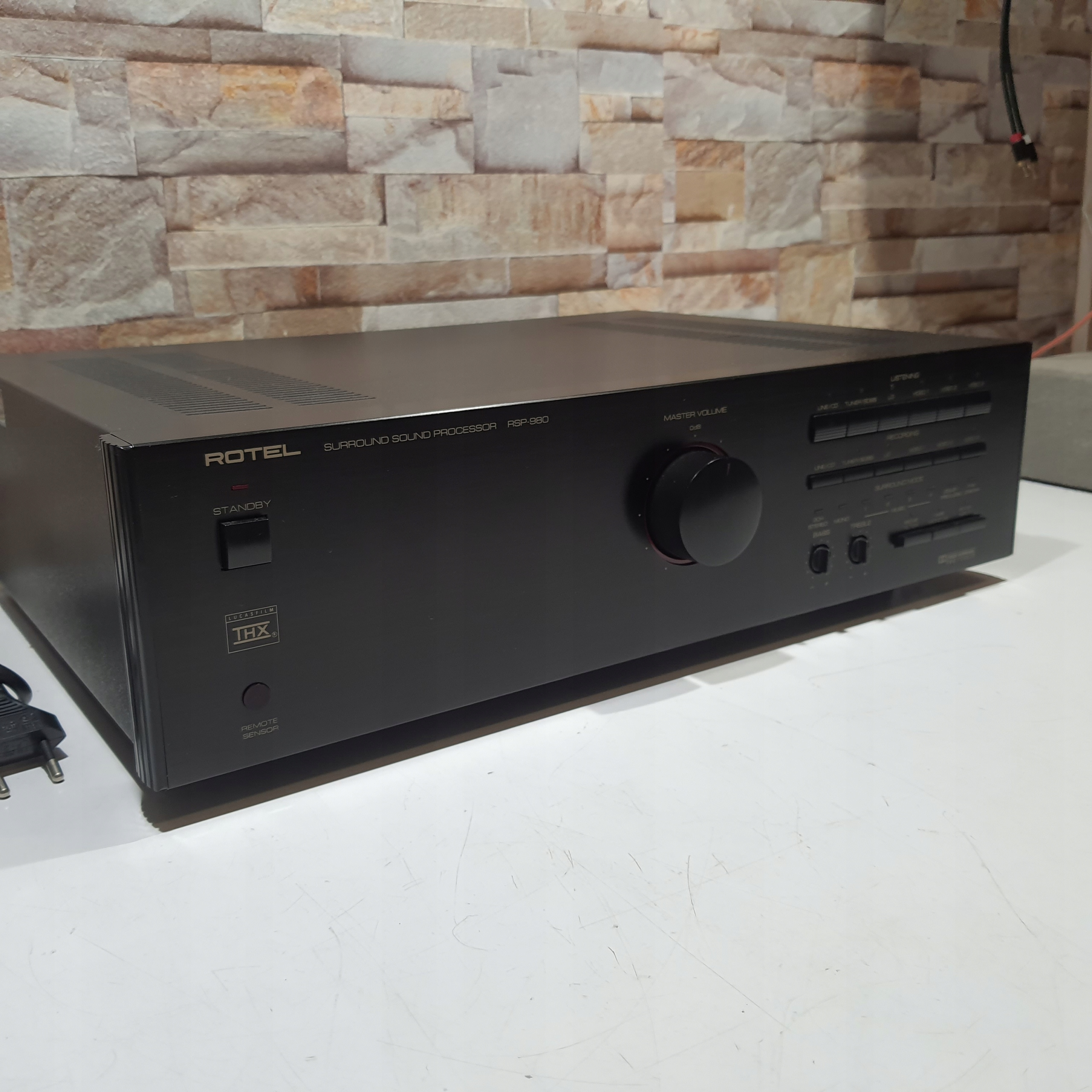 PRZEDWZMACNIACZ Z PROCESOREM ROTEL RSP-980 Kod producenta ROT