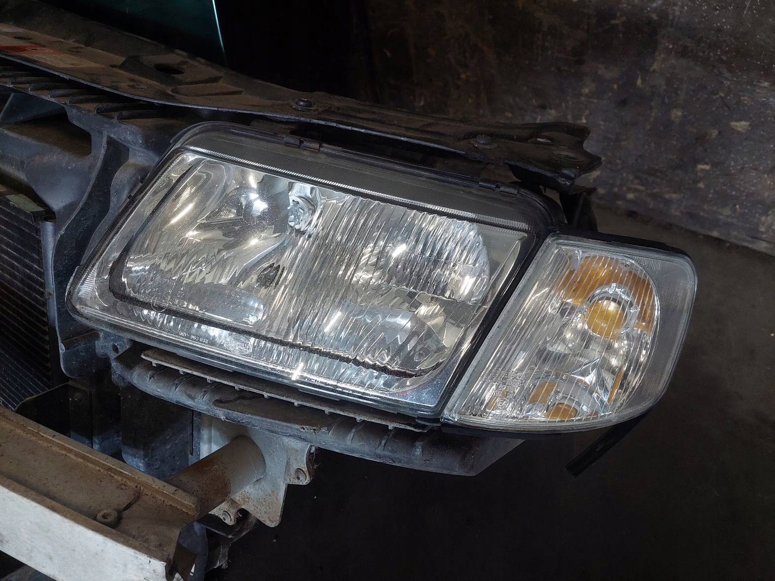 complete front bonnet bumper light fender AUDI A3 8L LZ6L