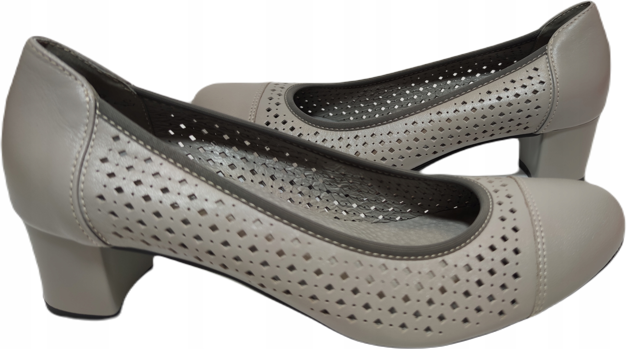 Pohodlné ažurové lodičky Pesco 2010 popel r41