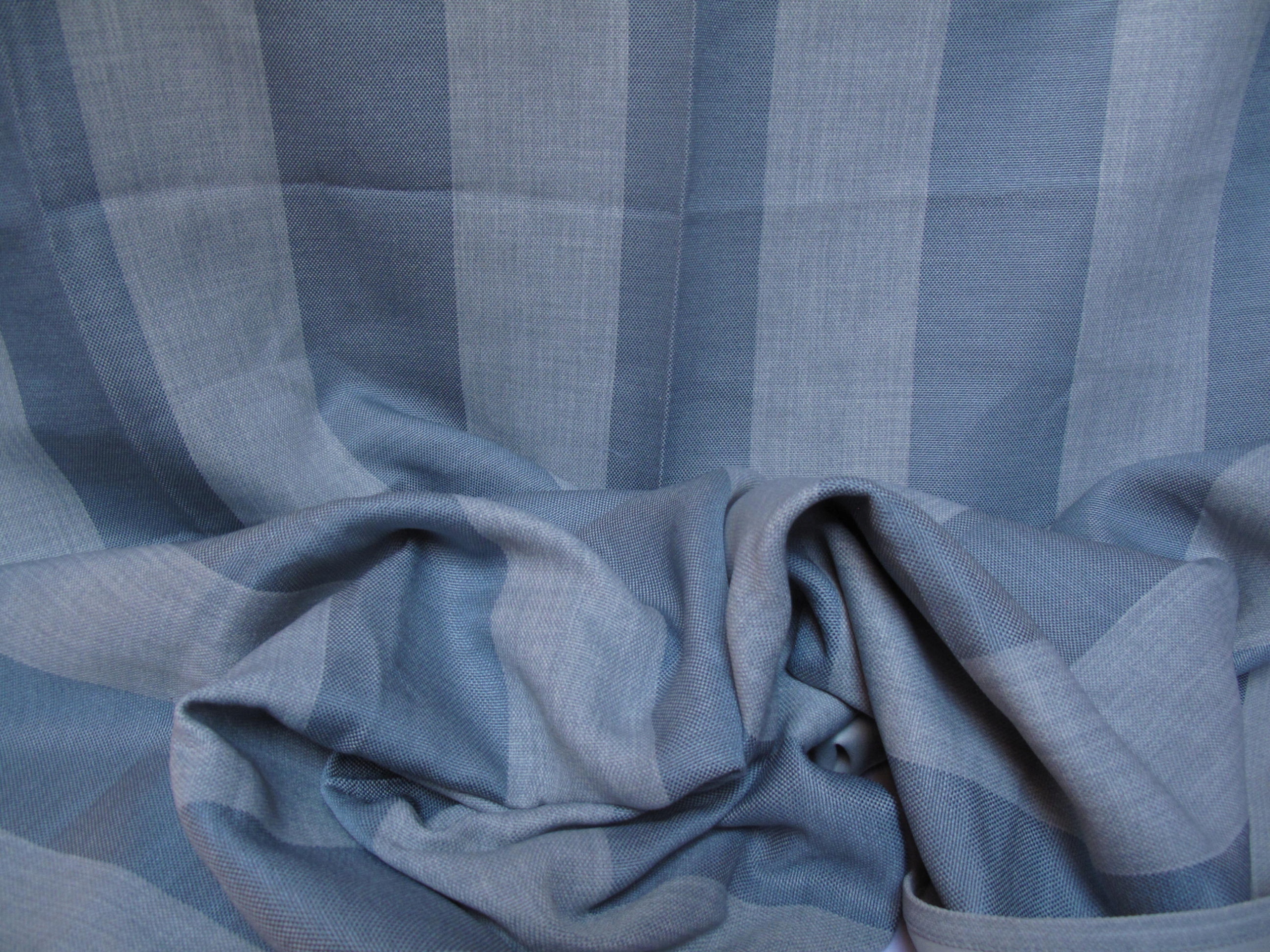 GRUBE CIĘŻKIE JAK NOWE ZASŁONY