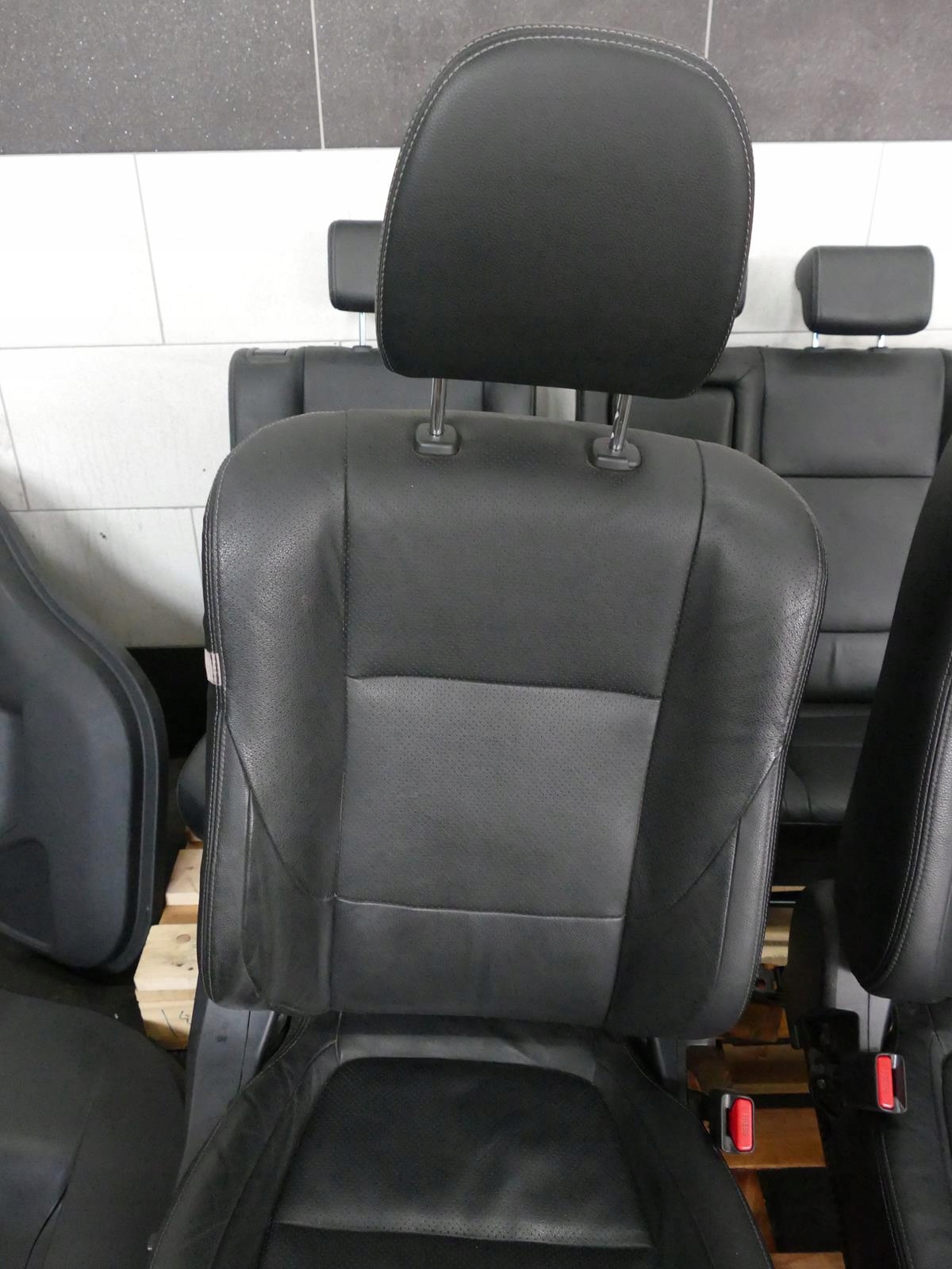 MITSUBISHI OUTLANDER III Sitz Sitz Seite Sitze Seiten schwarze Leder UK