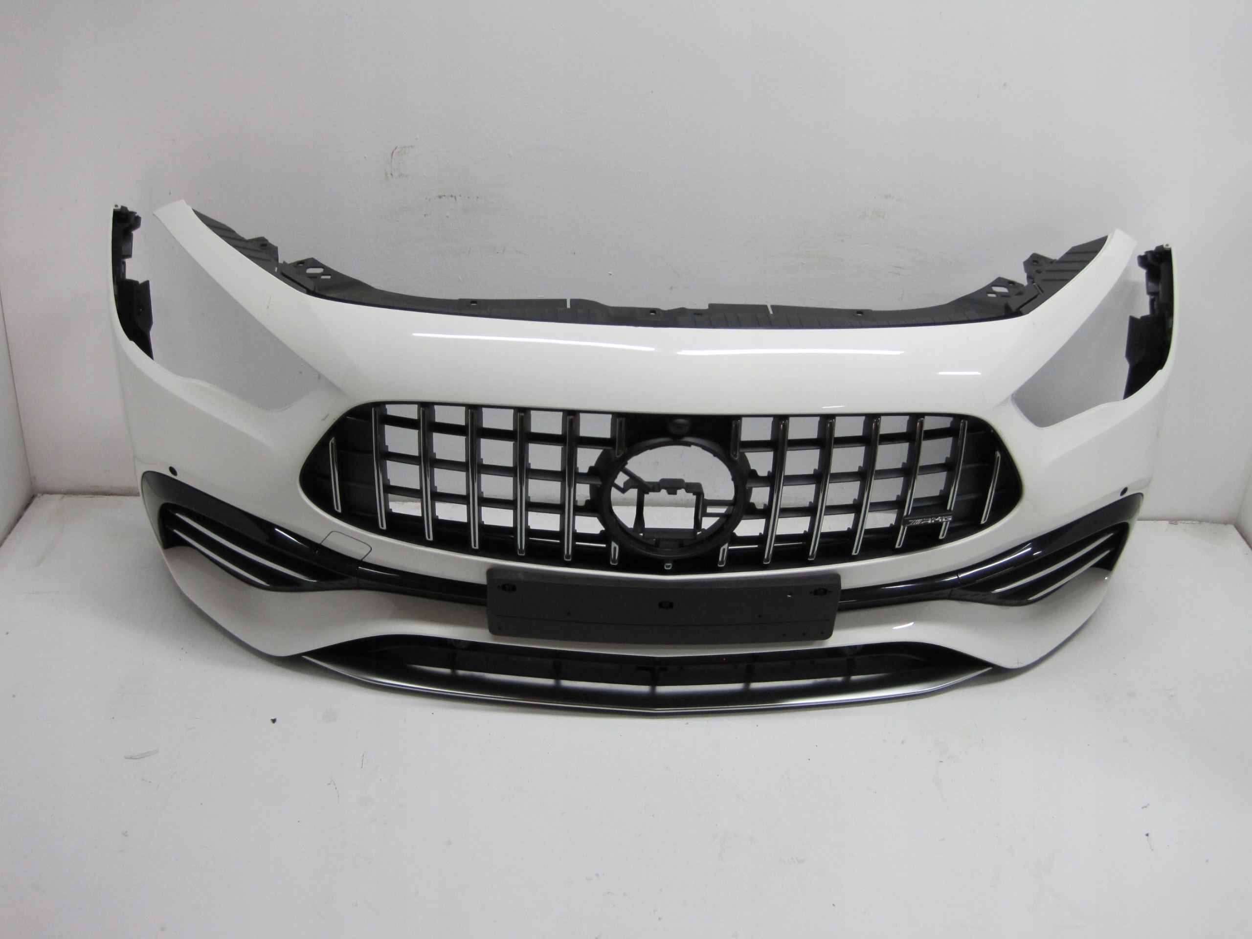 Frontstoßstange MERCEDES A247 GLA AMG 23R