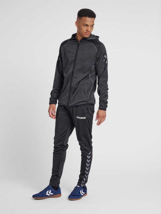 HUMMEL CZARNE SPODNIE TRENINGOWE LOGO FZ9 HMP__XXL Marka Hummel