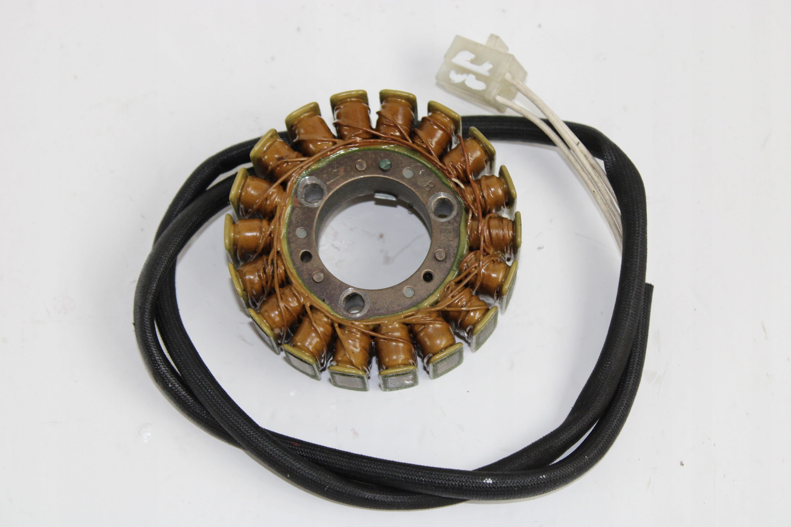 SUZUKI BANDIT 600 GSF 00-05 ALTERNATOR STATOR