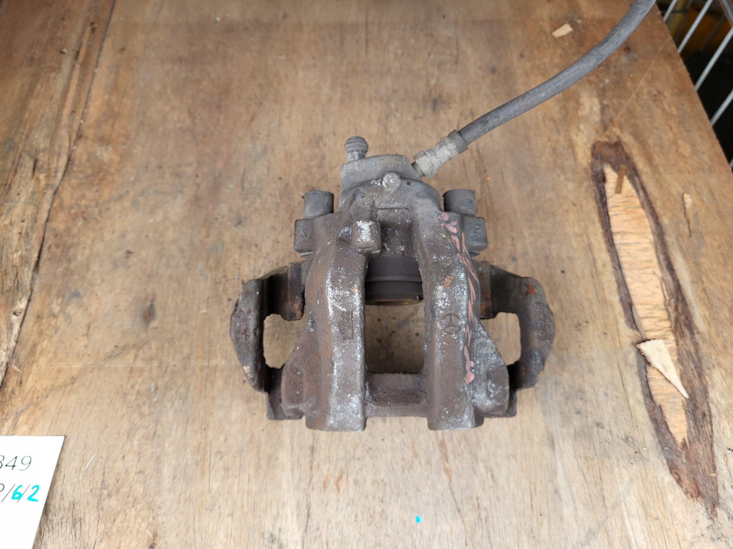 MERCEDES W211 3.0 DCI V6 caliper brake right rear part