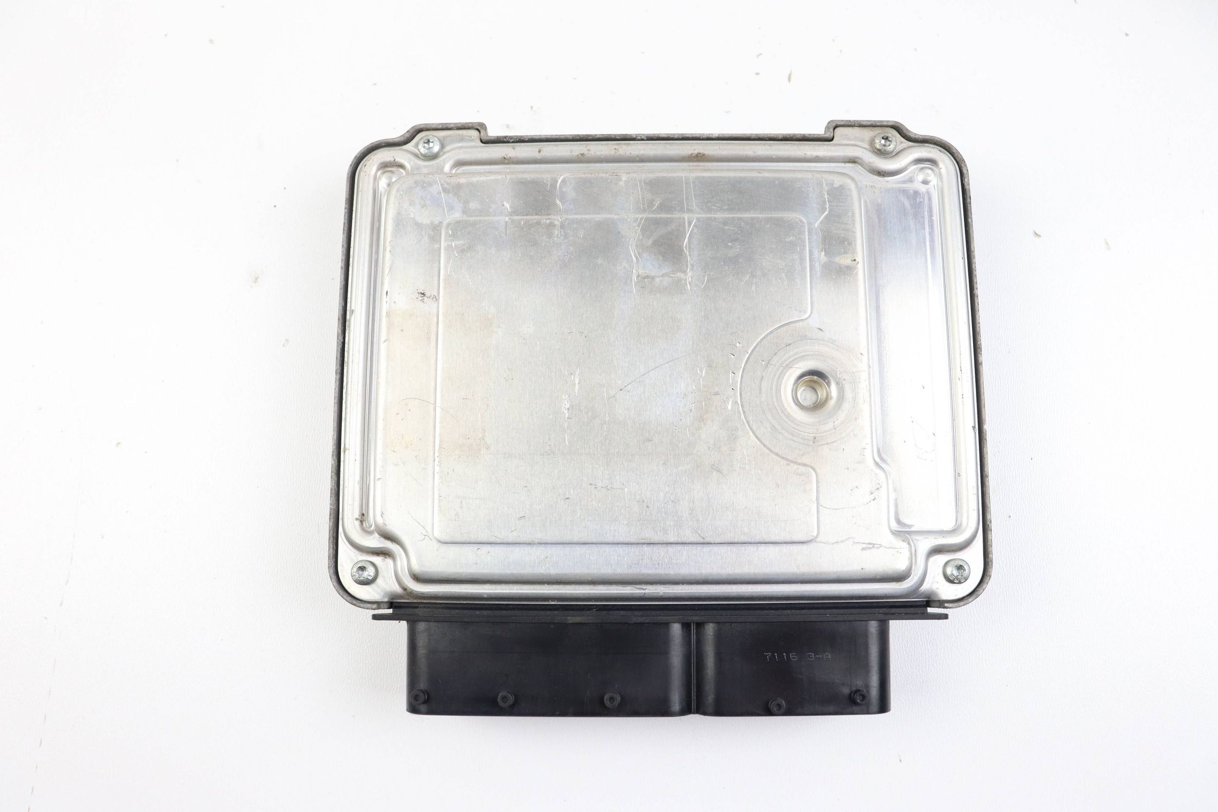 VW GOLF V computer control unit of the engine 1.9 TDI 03G906021KH 0281013226