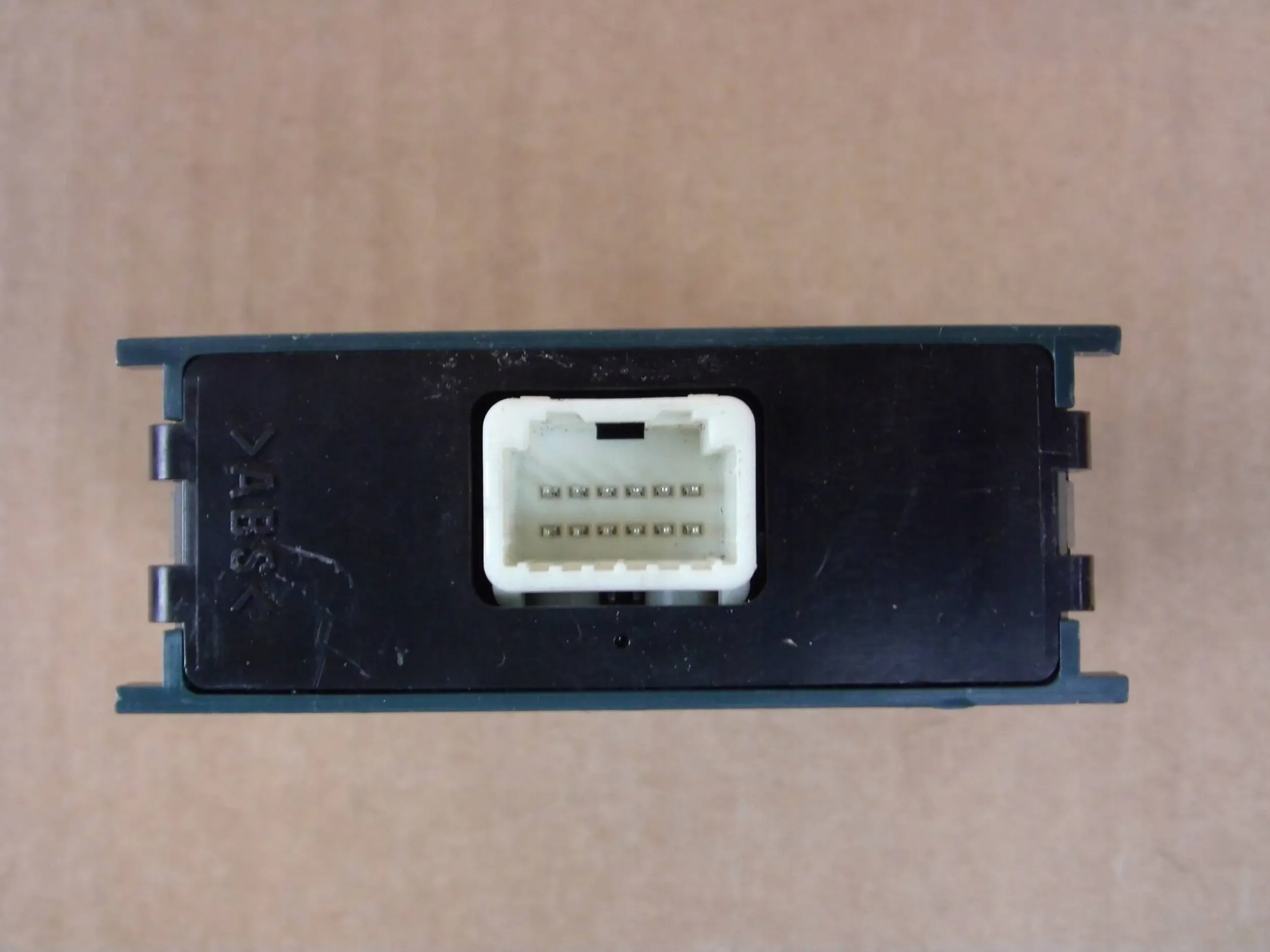Toyota Corolla XII E21 module control unit sensor 86572-02110