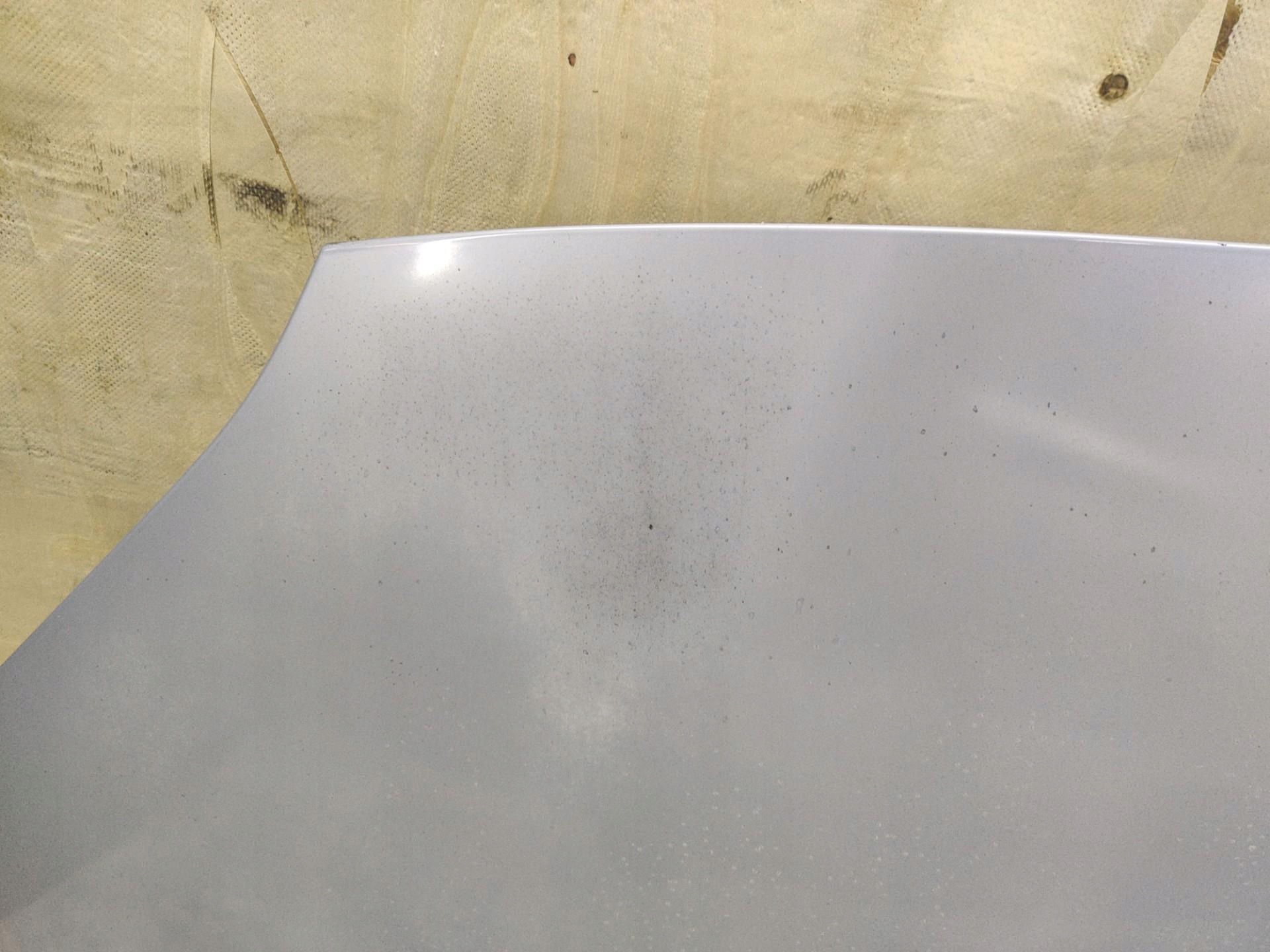 Capot Toyota Prius 3 XW30 2011