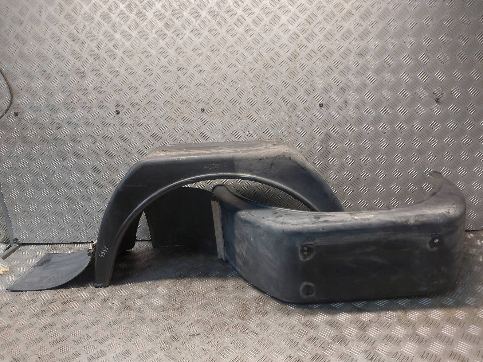 BŁOTNIK CHLAPACZ VOLKSWAGEN TRANSPORTER T5 DOKA