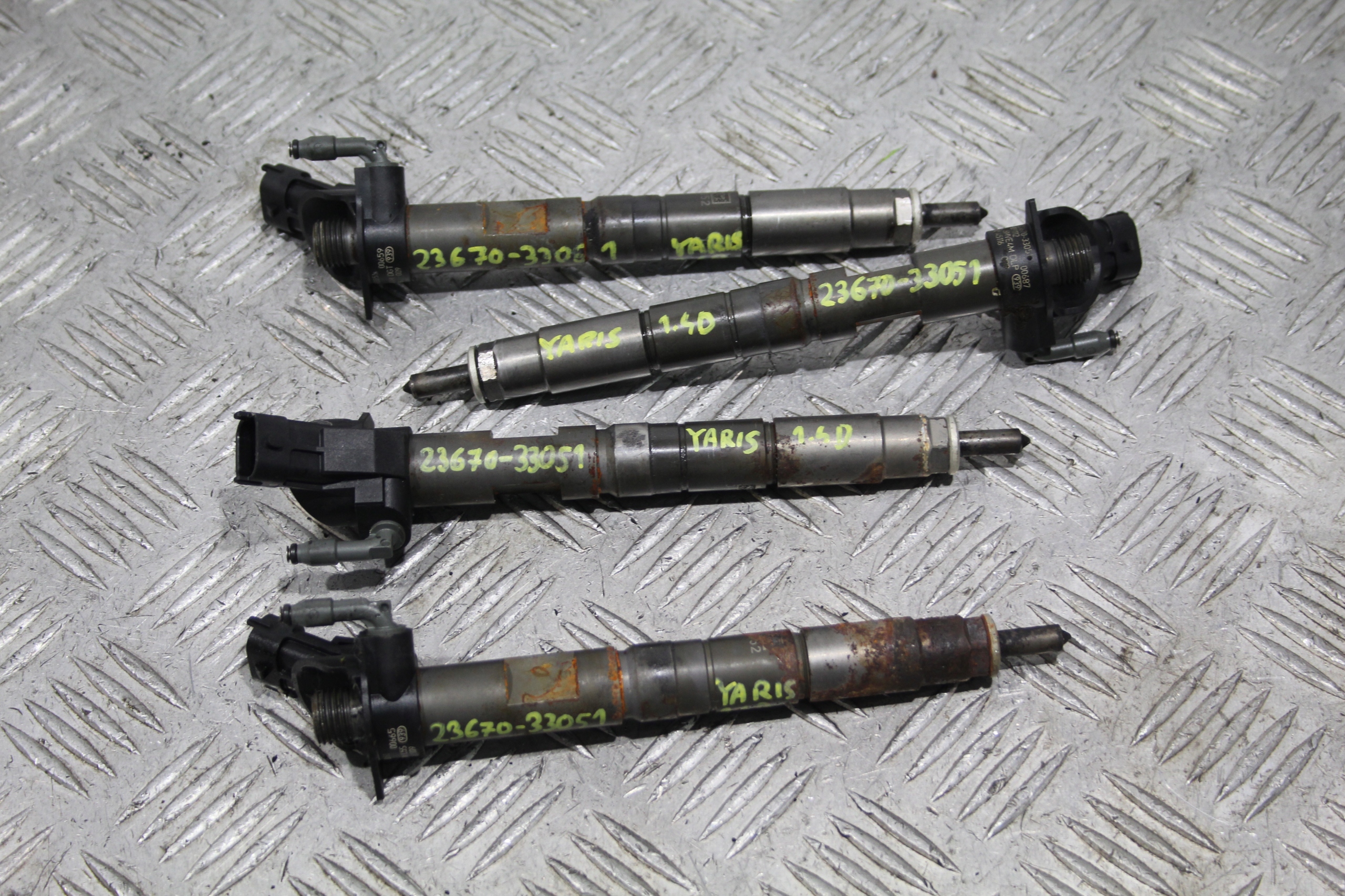 EINSPRITZDÜSE EINSPRITZDÜSE TOYOTA YARIS III 3 1,4 D4D 23670-33051