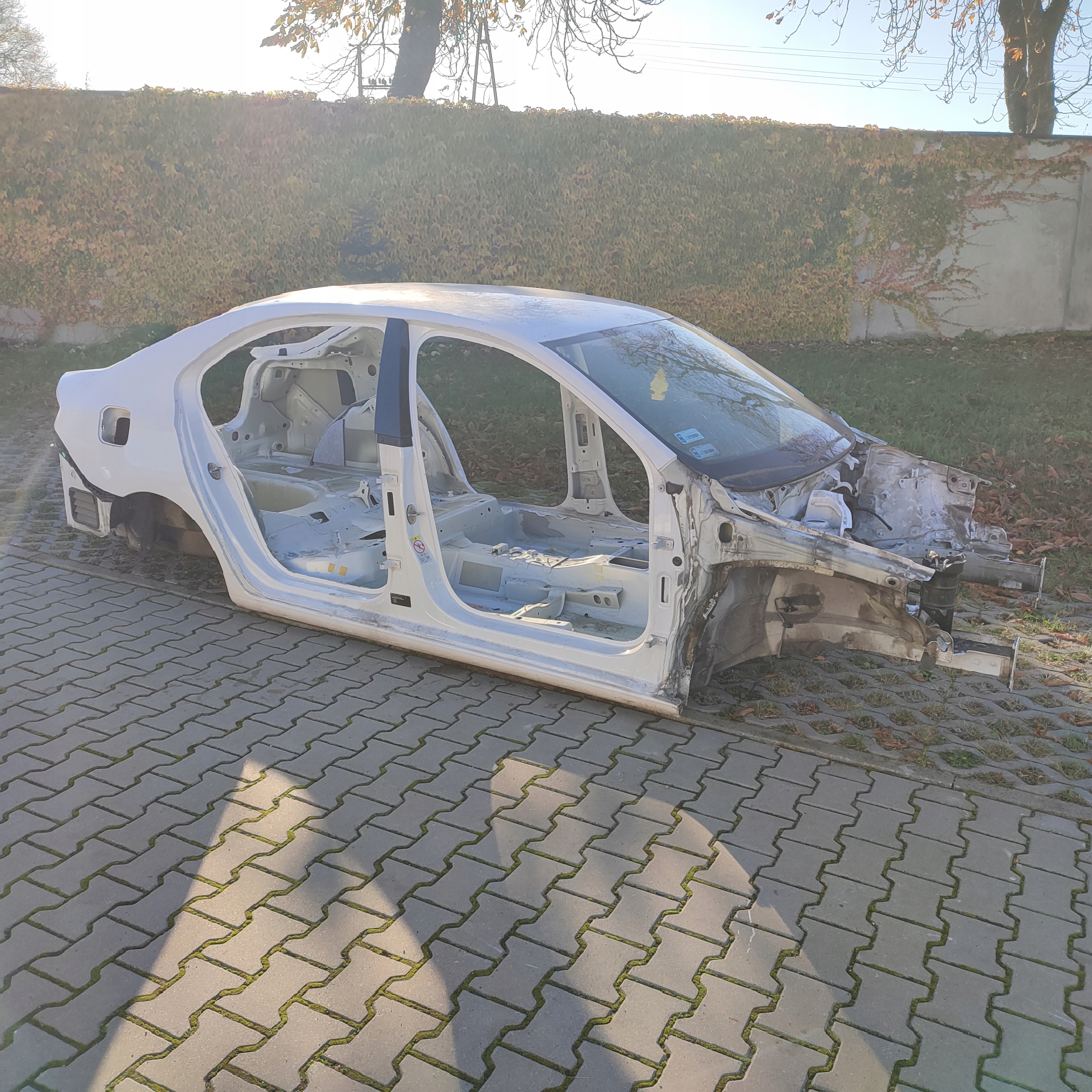 ШКОДА RAPID ЧЕТВЕРТИНА ЛОНЖЕРОН ПЕРЕД ПРАВА Lf9e