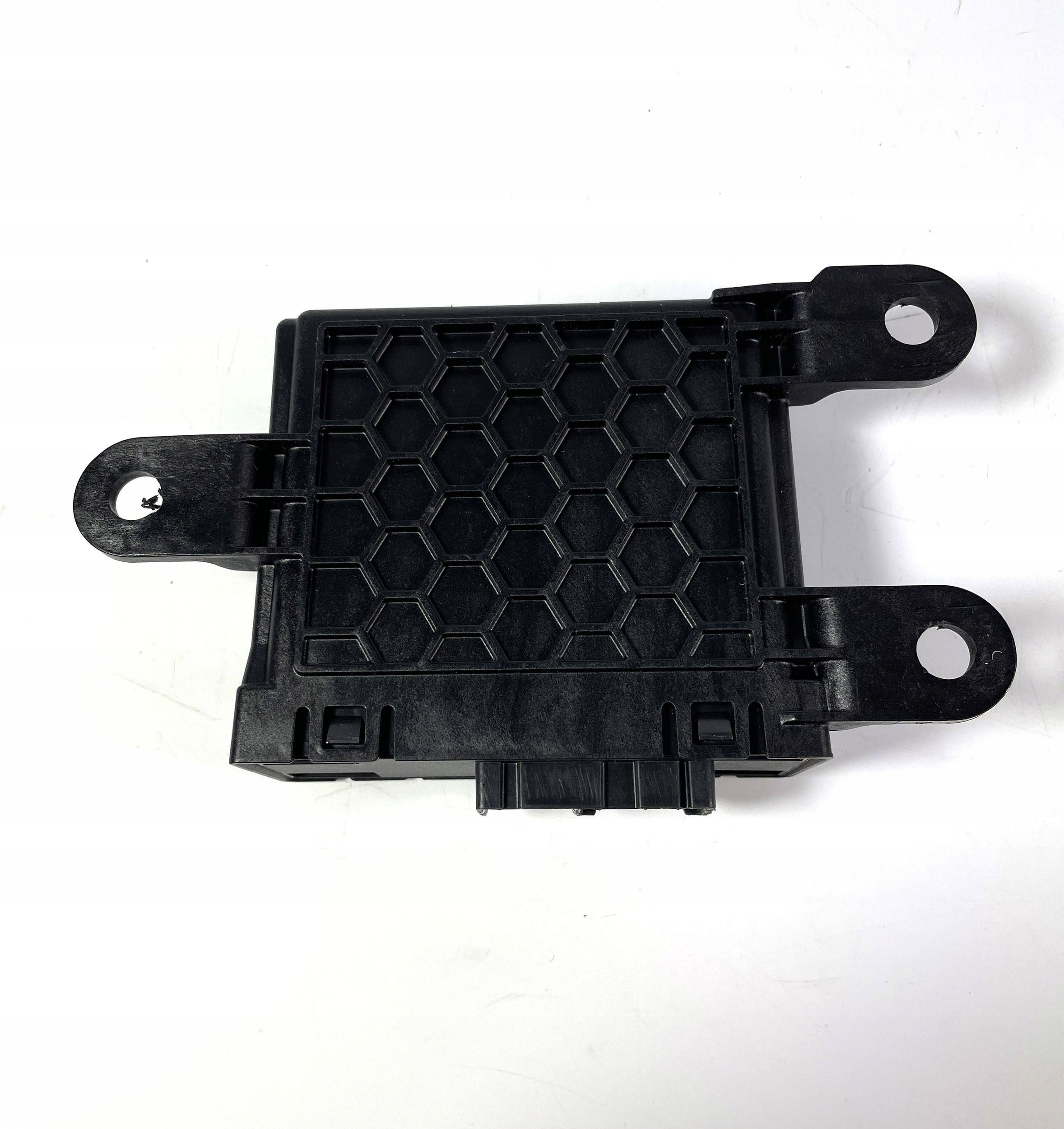 Dodge Challenger Charger 2018-23 modulo czujnikow PDC Gateway