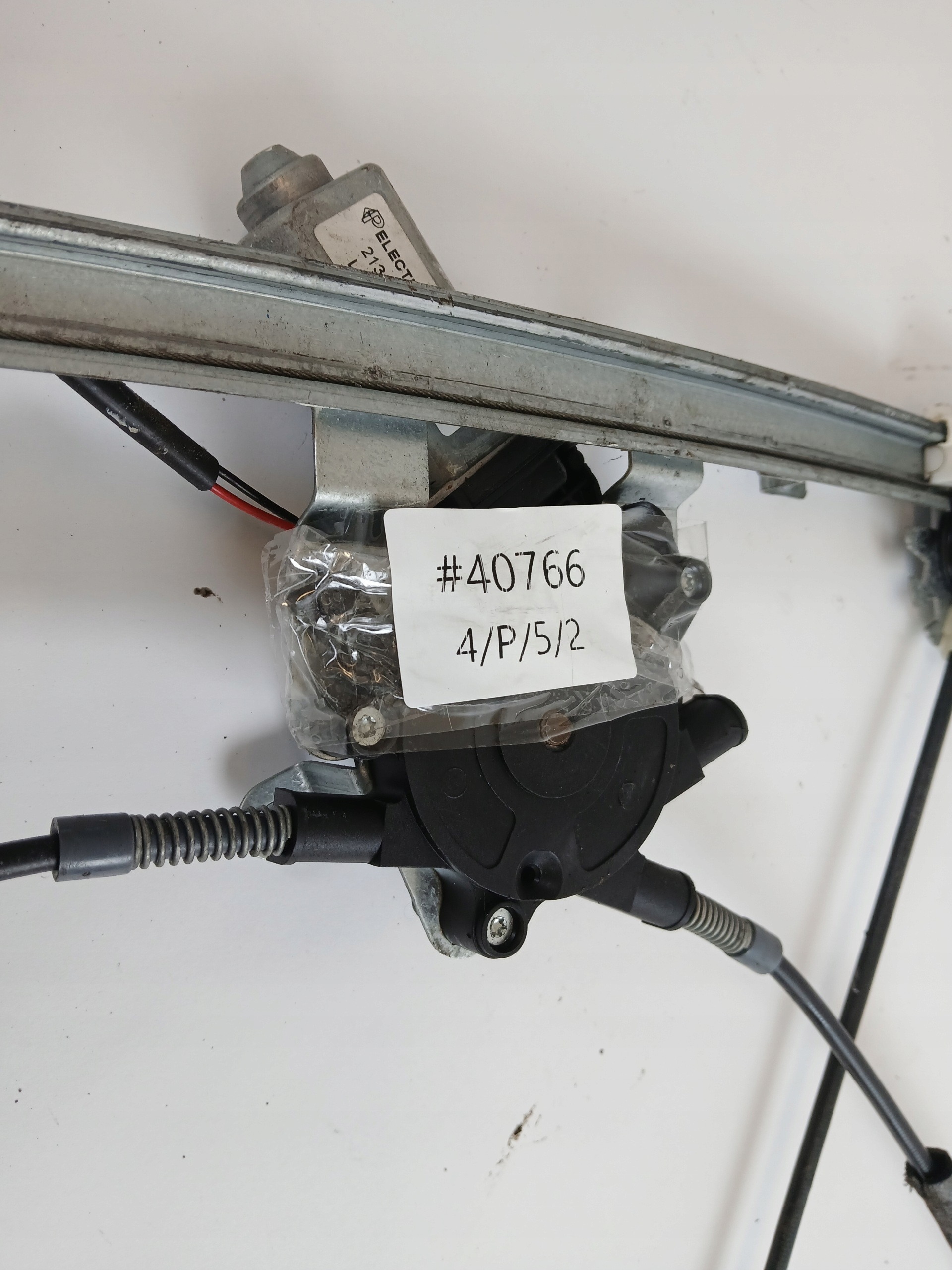 RENAULT SCENIC and MEGANE and window regulator right front 2133343