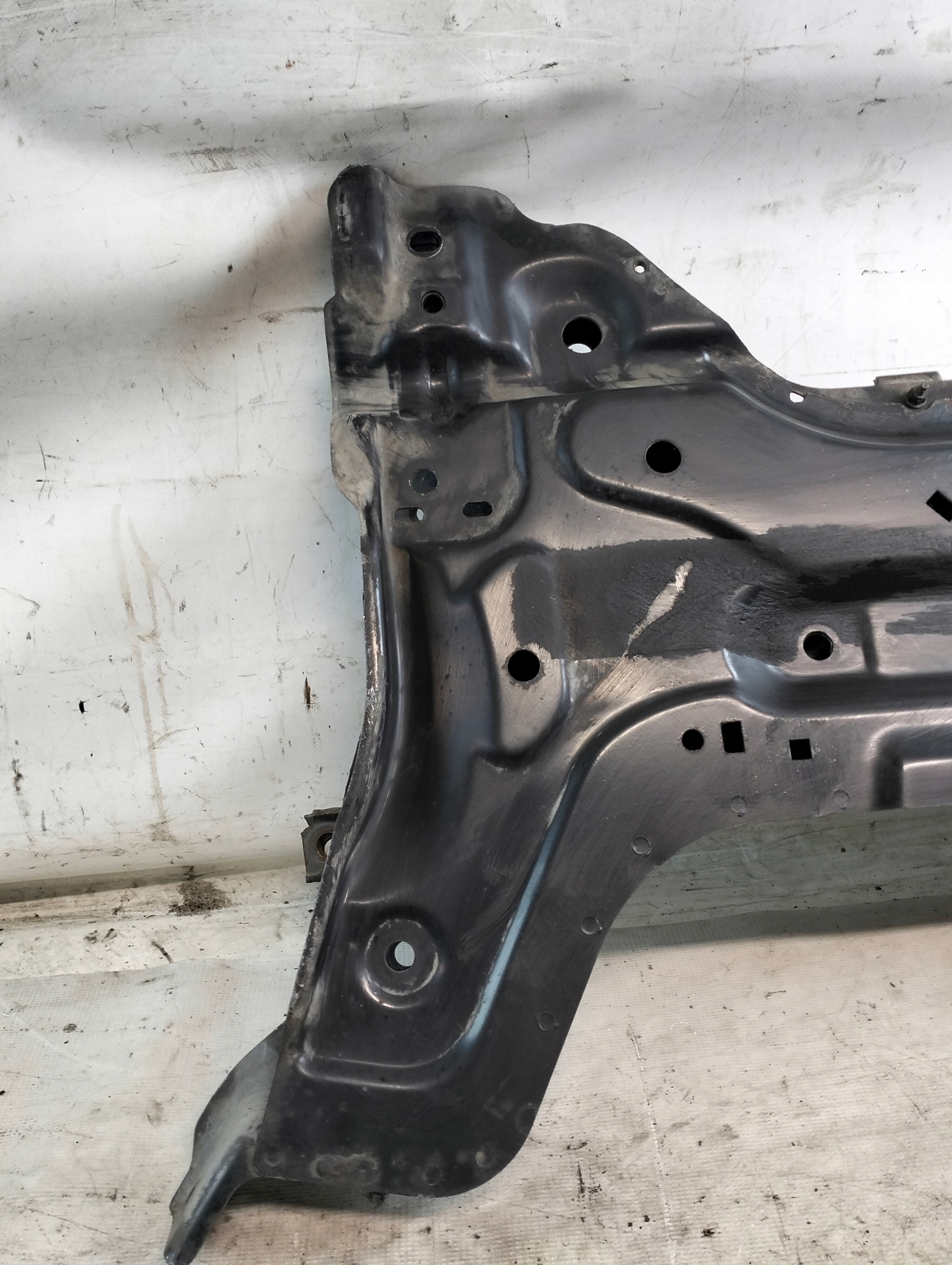 axle beam axle beam front front PEUGEOT 308 1.6 VTI 2009r