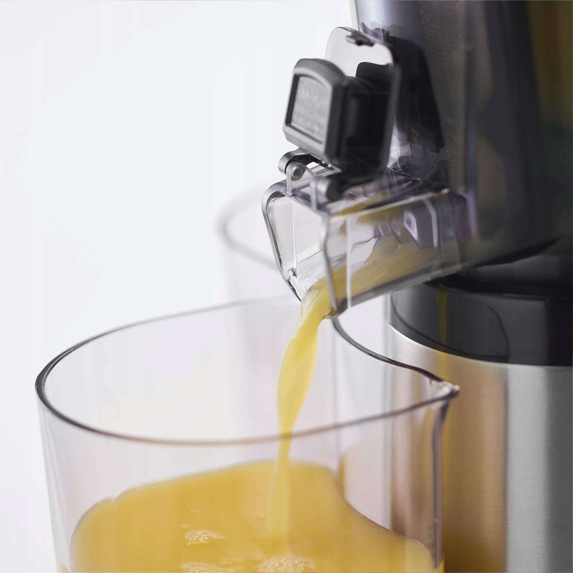 RUSSELL HOBBS Wolnoobrotowa Wyciskarka Do Soków Z Owoców Warzyw Ziół — miniatura 8