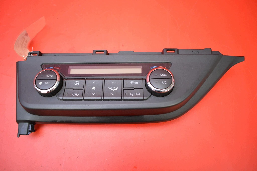 control panel air conditioning devices KLIMY 55900-02700 TOYOTA COROLLA XI E18 13-18